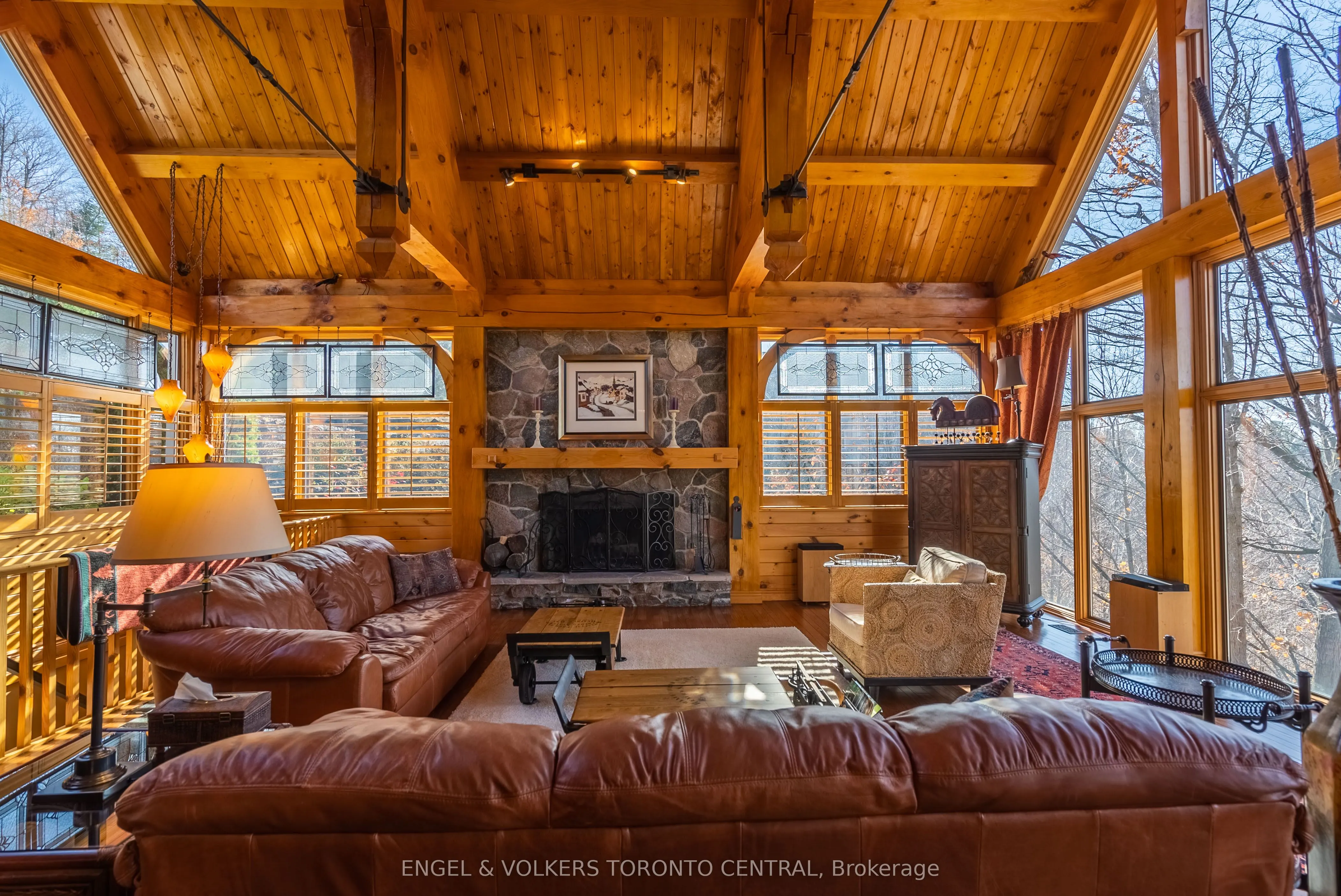 11 Valleycrest Drive