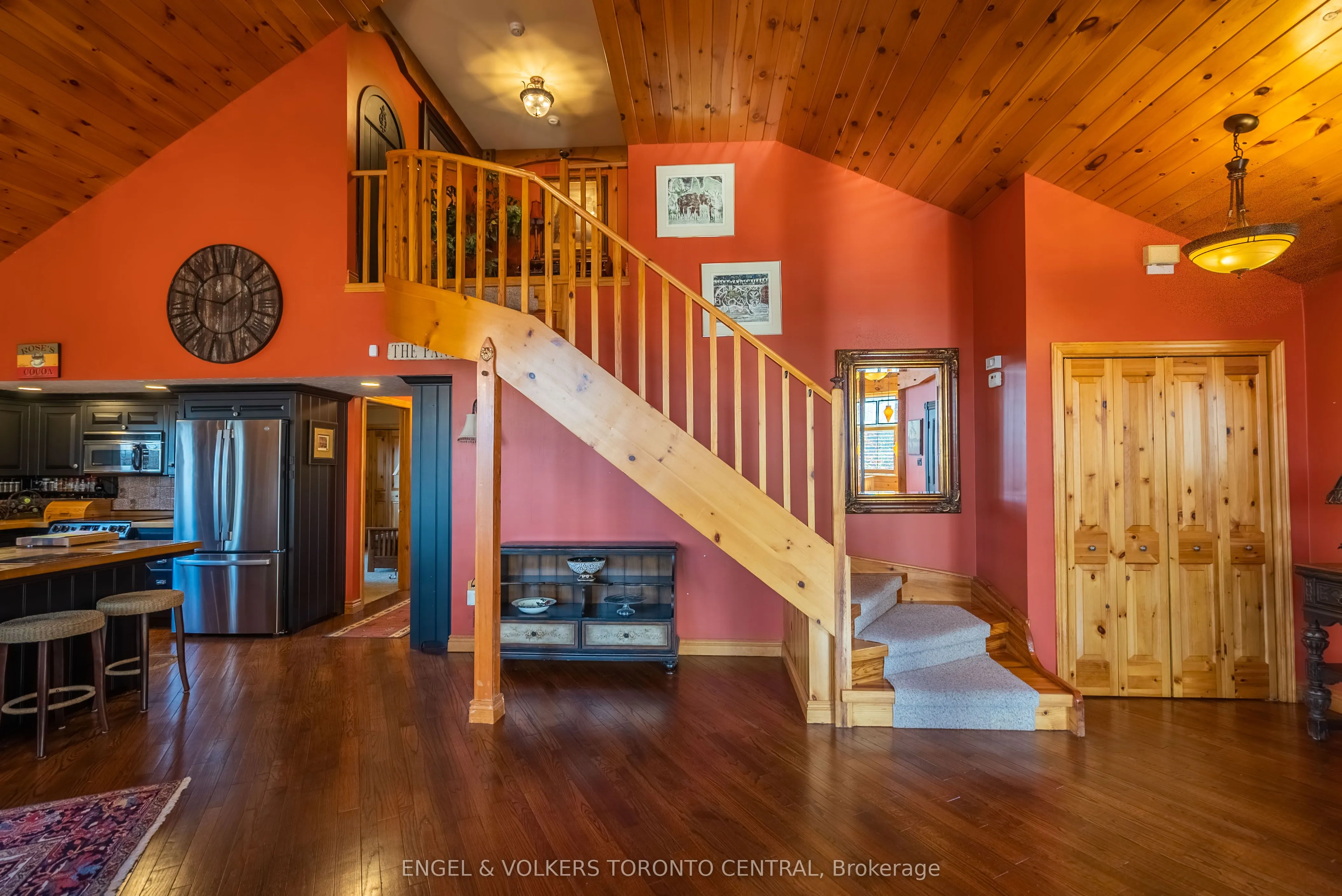 11 Valleycrest Drive