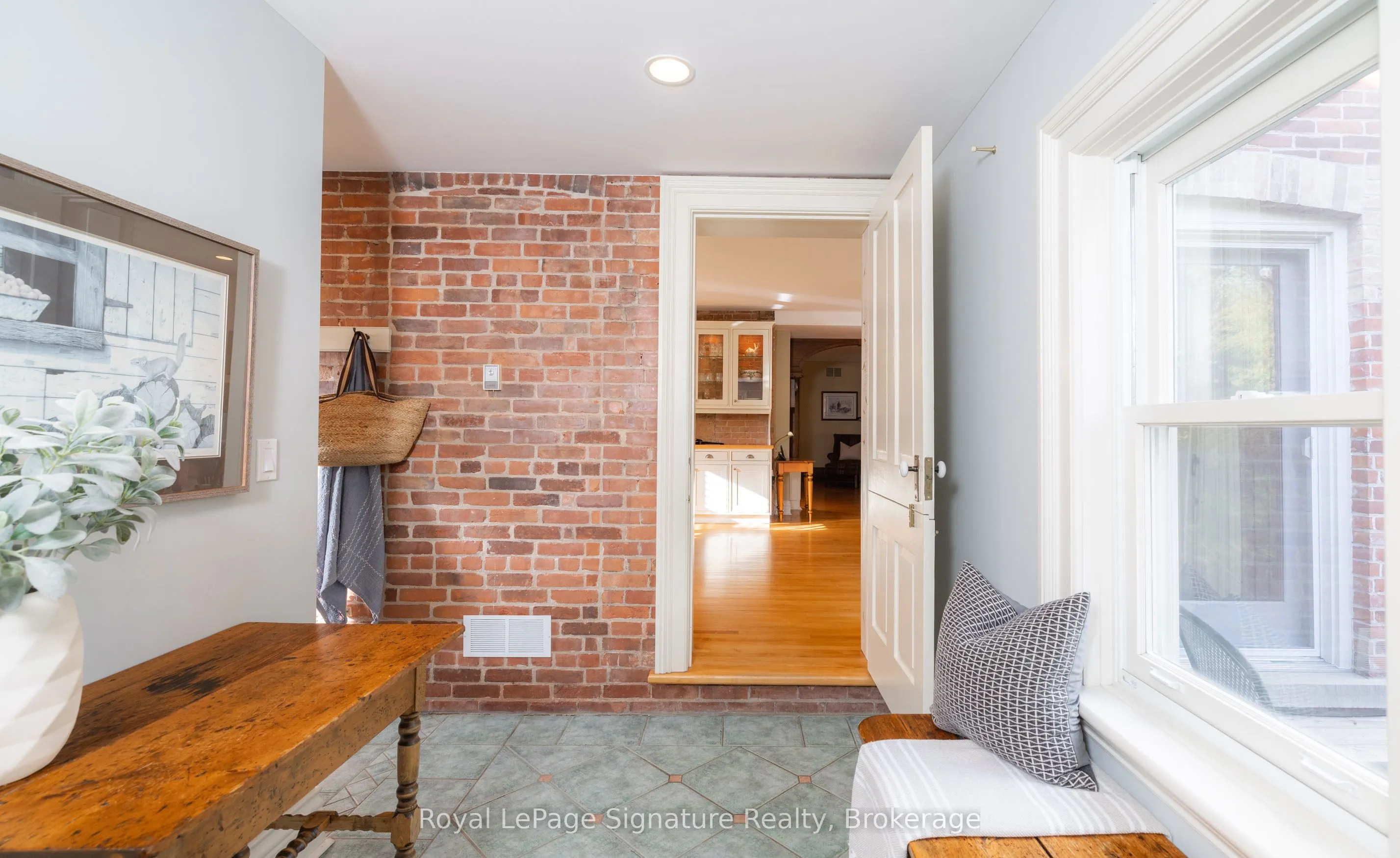 186 THIRD Street