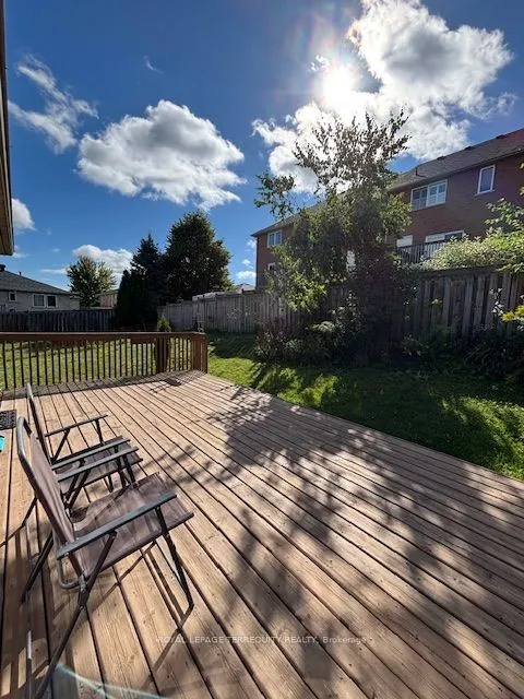 15 Capilano Court, #Upper