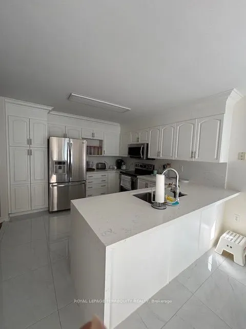 15 Capilano Court, #Upper