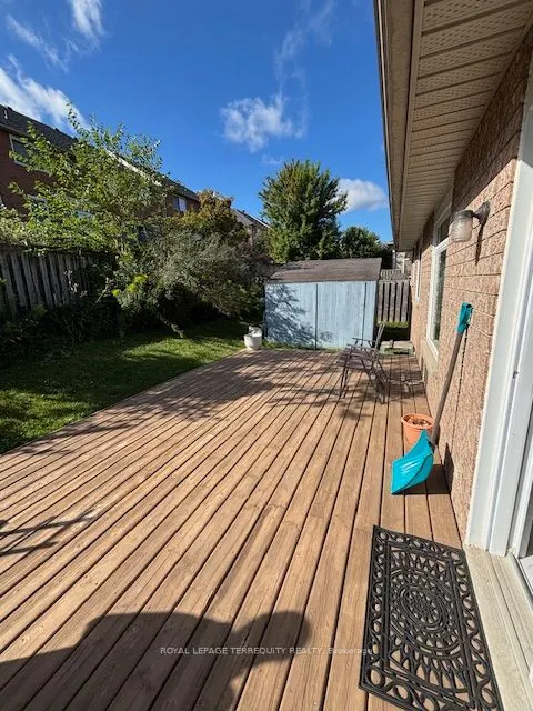 15 Capilano Court, #Upper