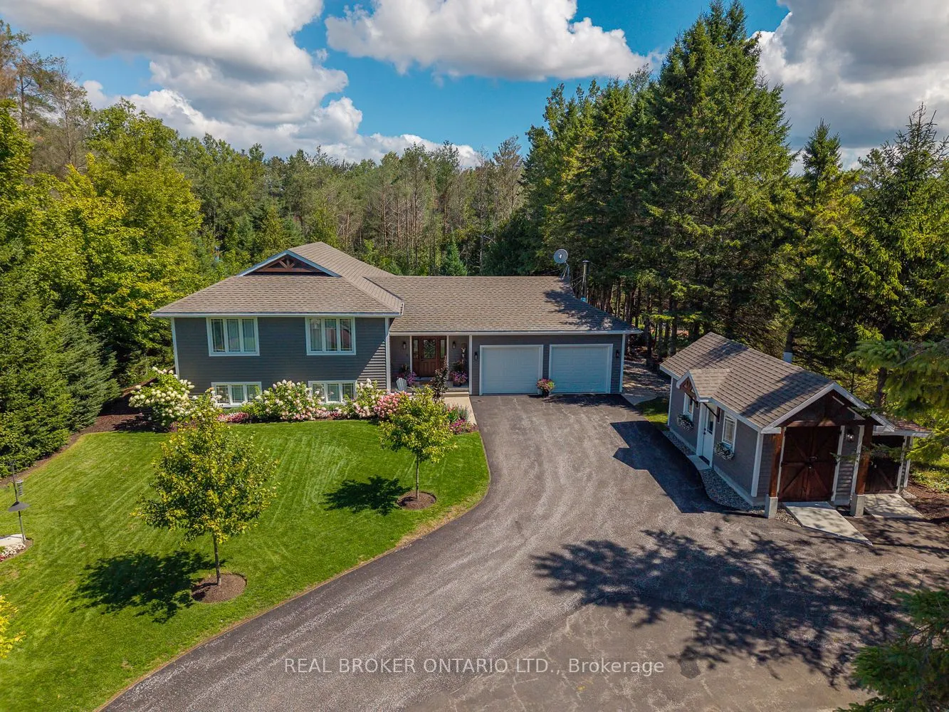 8 Crystalwood Lane