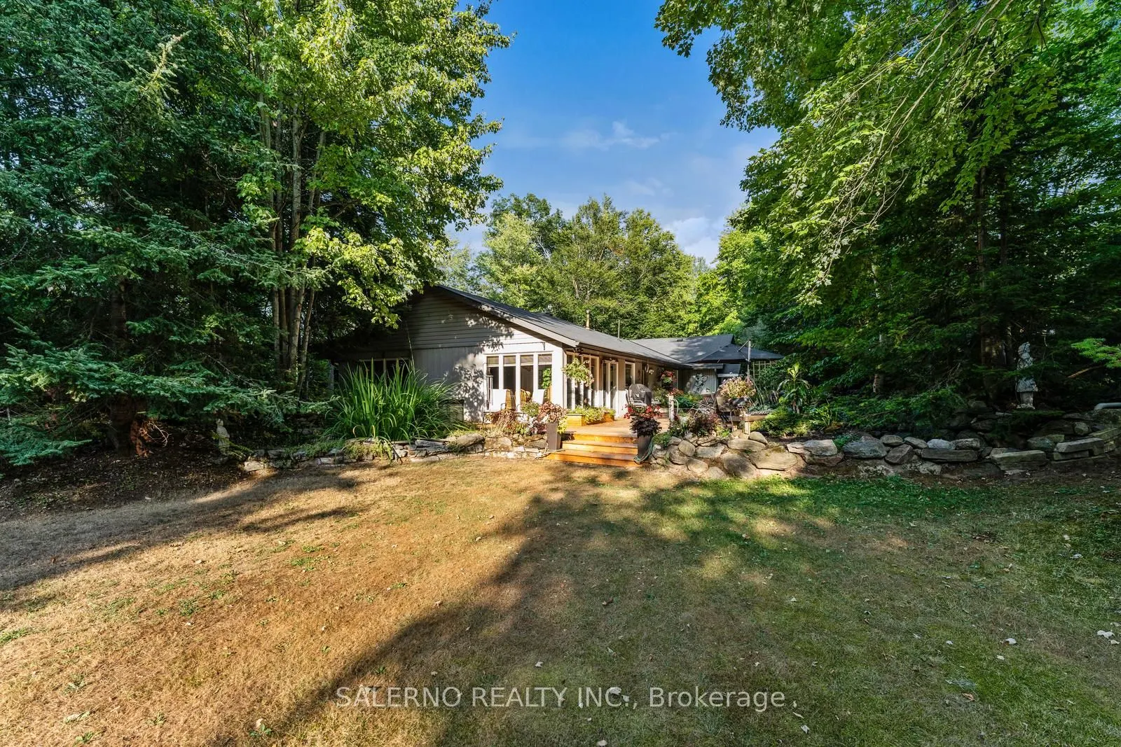 3992 Penetanguishene Road