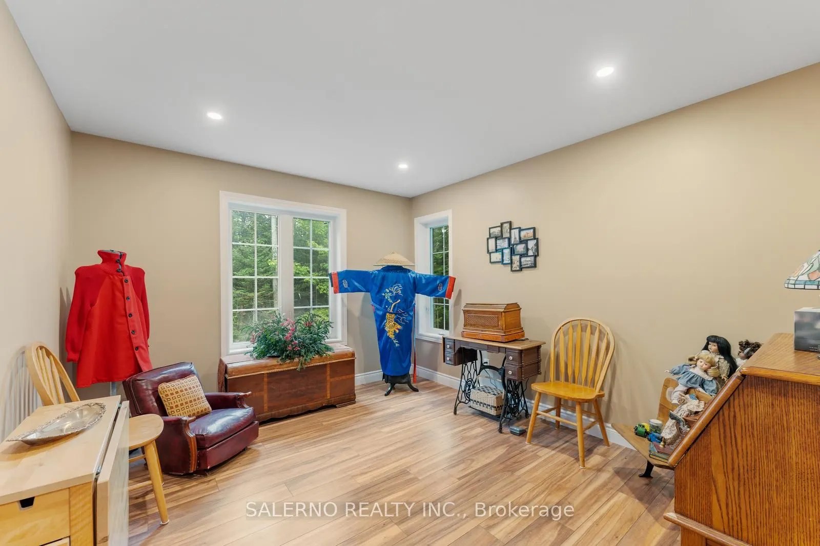 3992 Penetanguishene Road