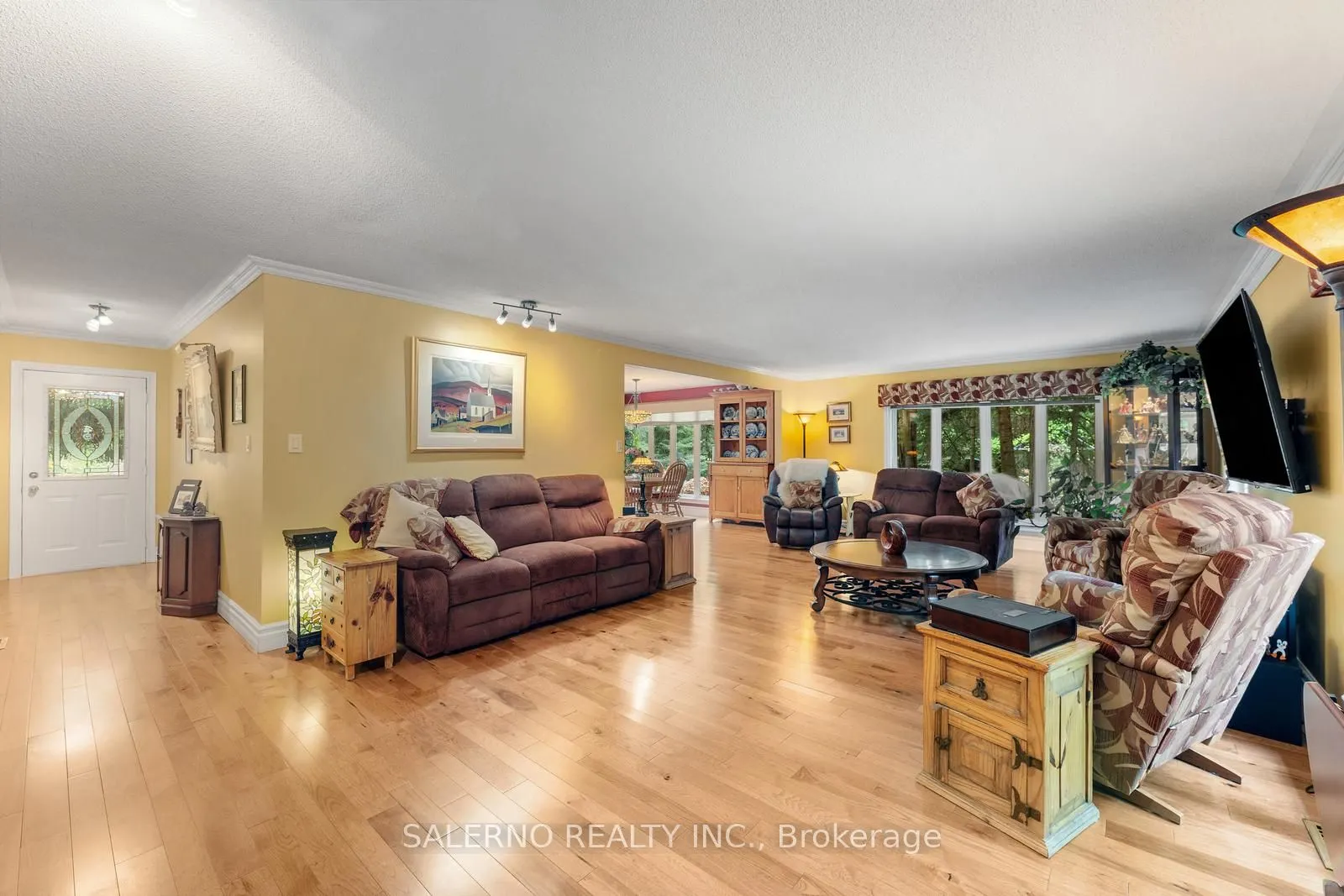 3992 Penetanguishene Road