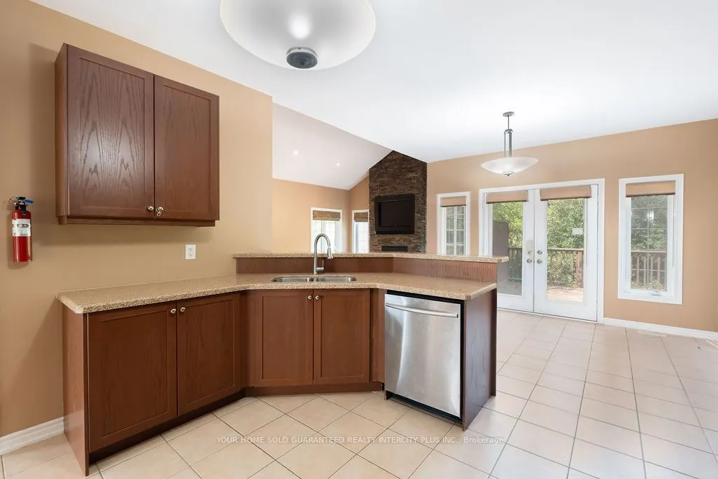 6 Basswood Drive