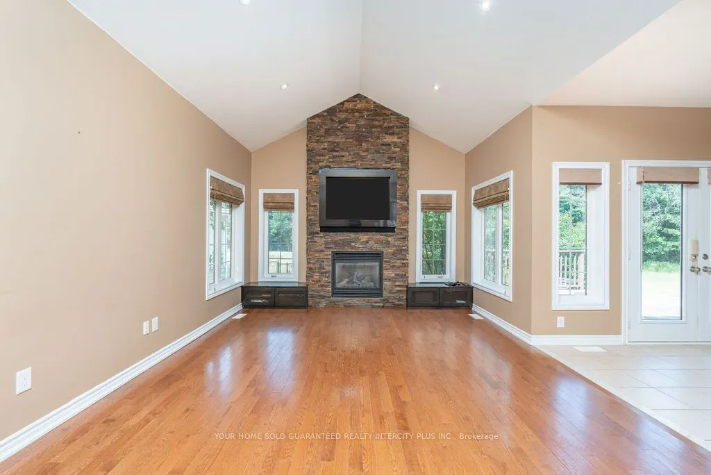 6 Basswood Drive