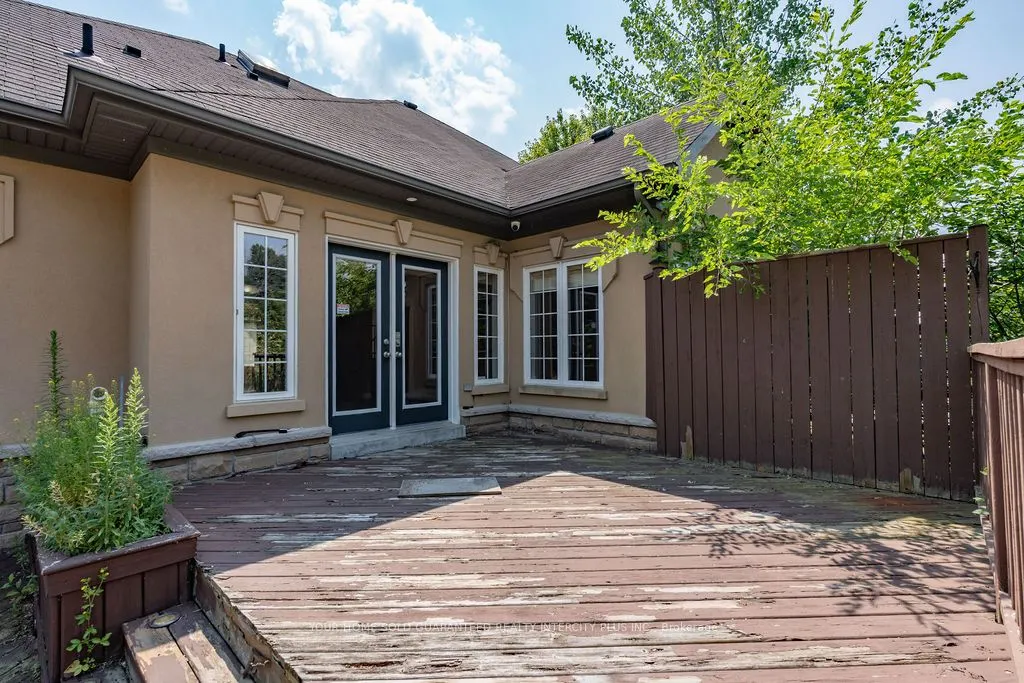 6 Basswood Drive