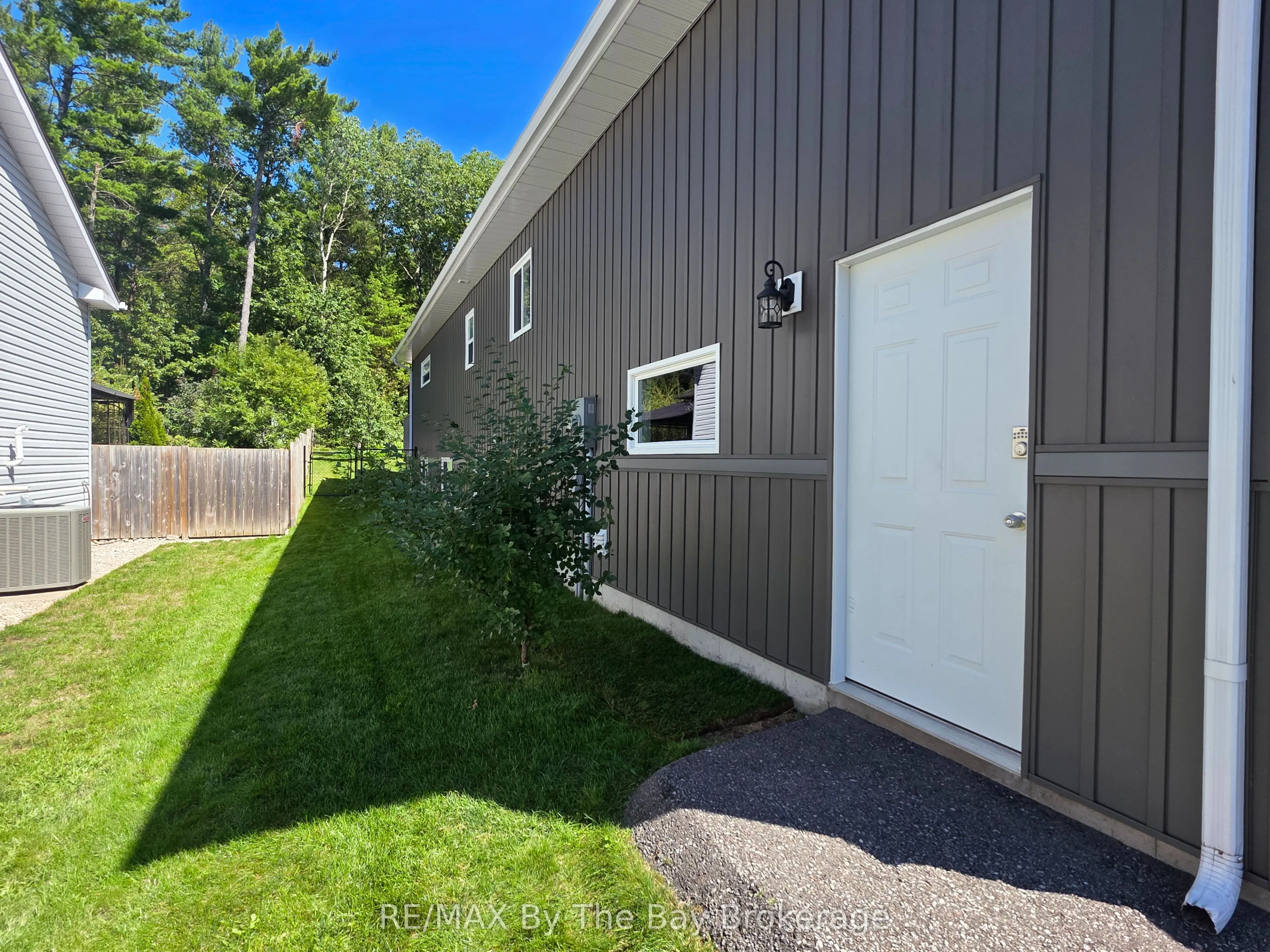 37 Wesley Avenue