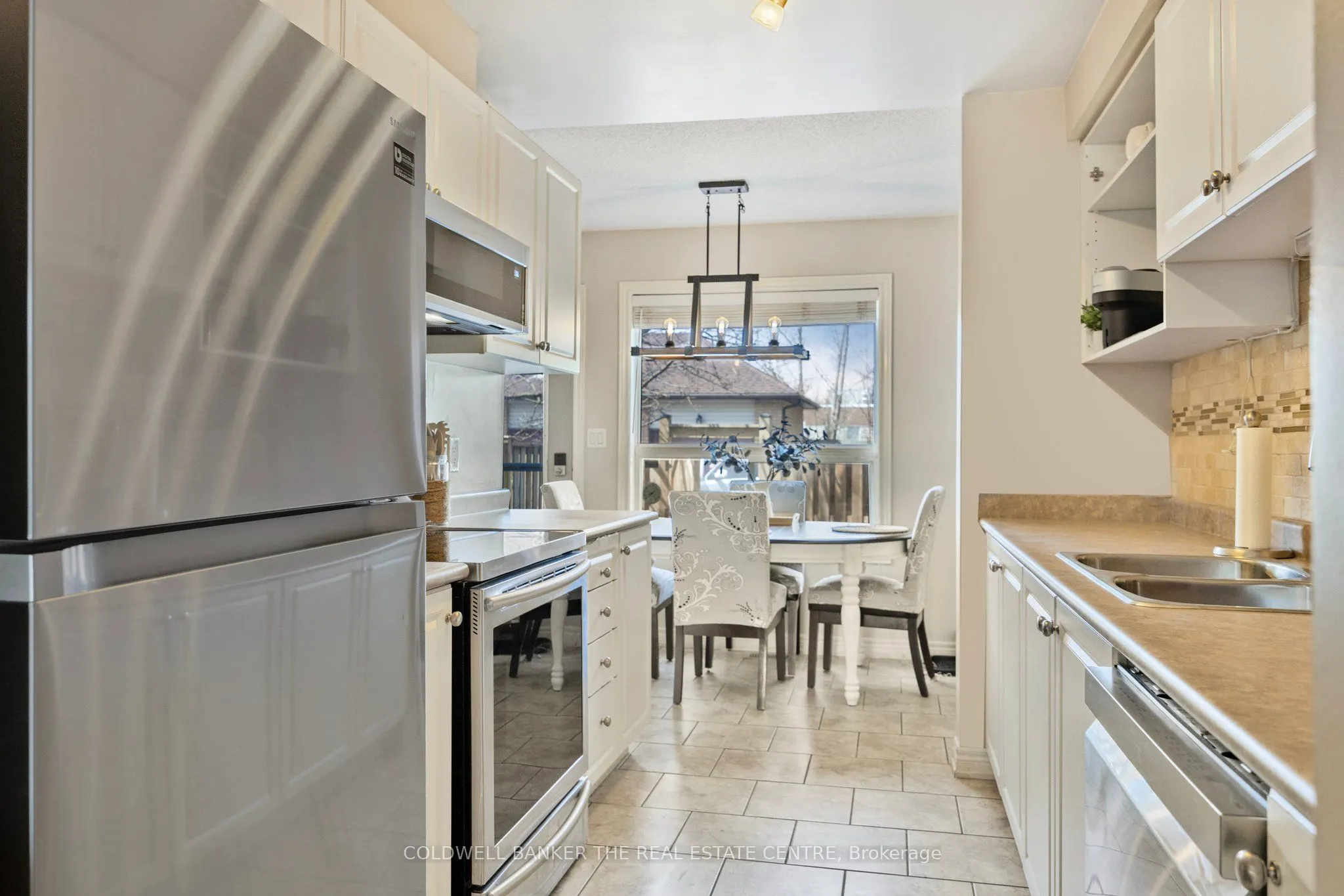234 CUNDLES Road E, #10
