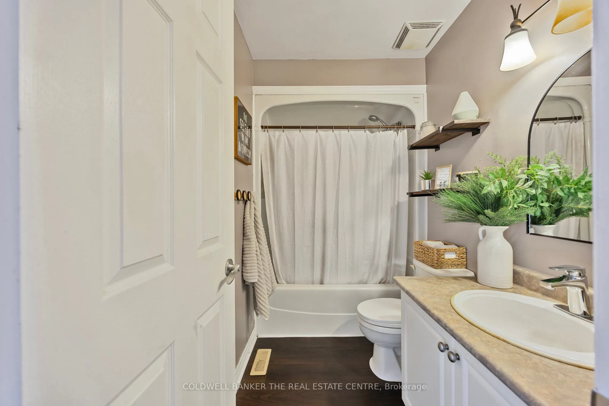 234 CUNDLES Road E, #10