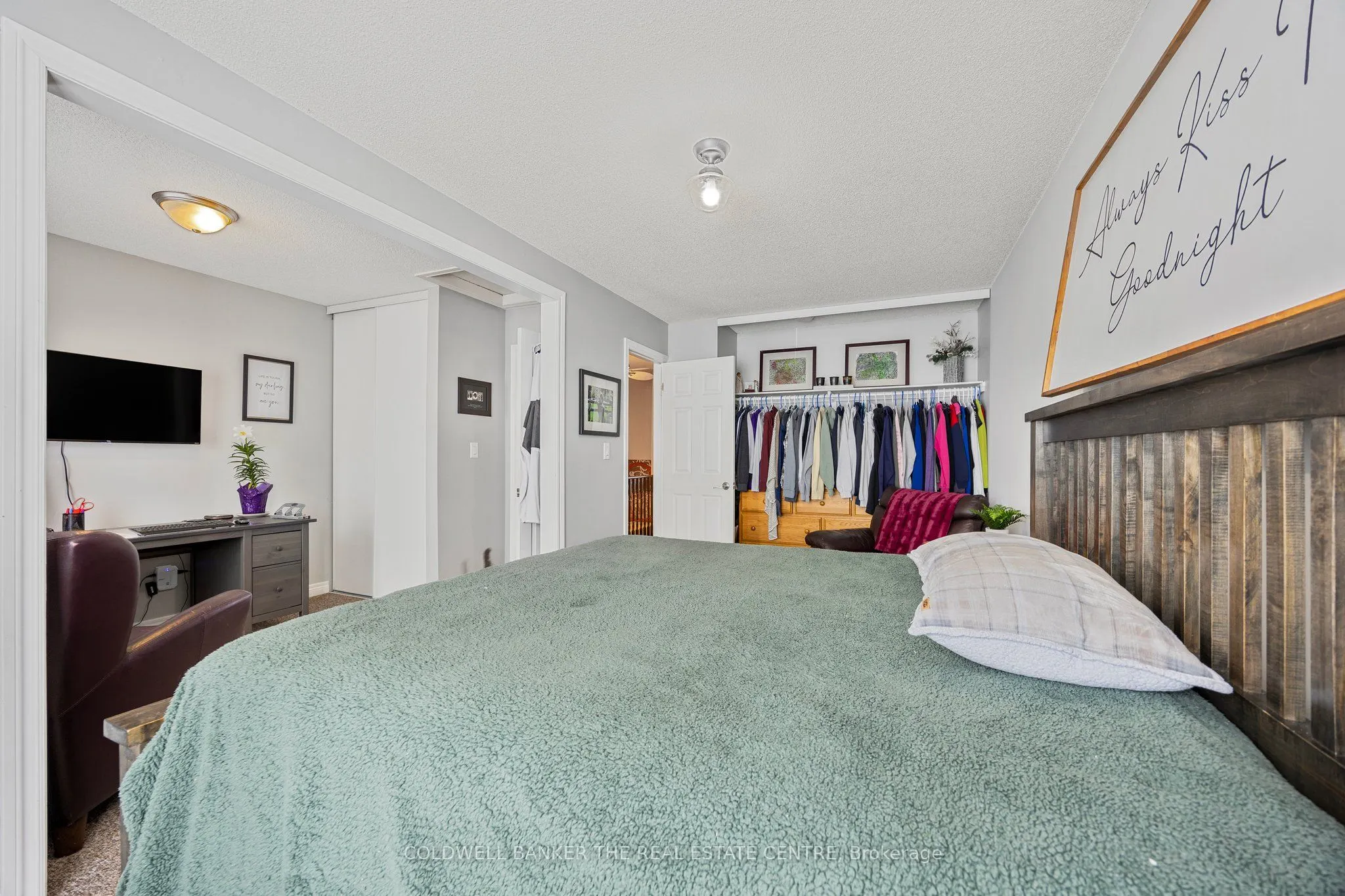 234 CUNDLES Road E, #10