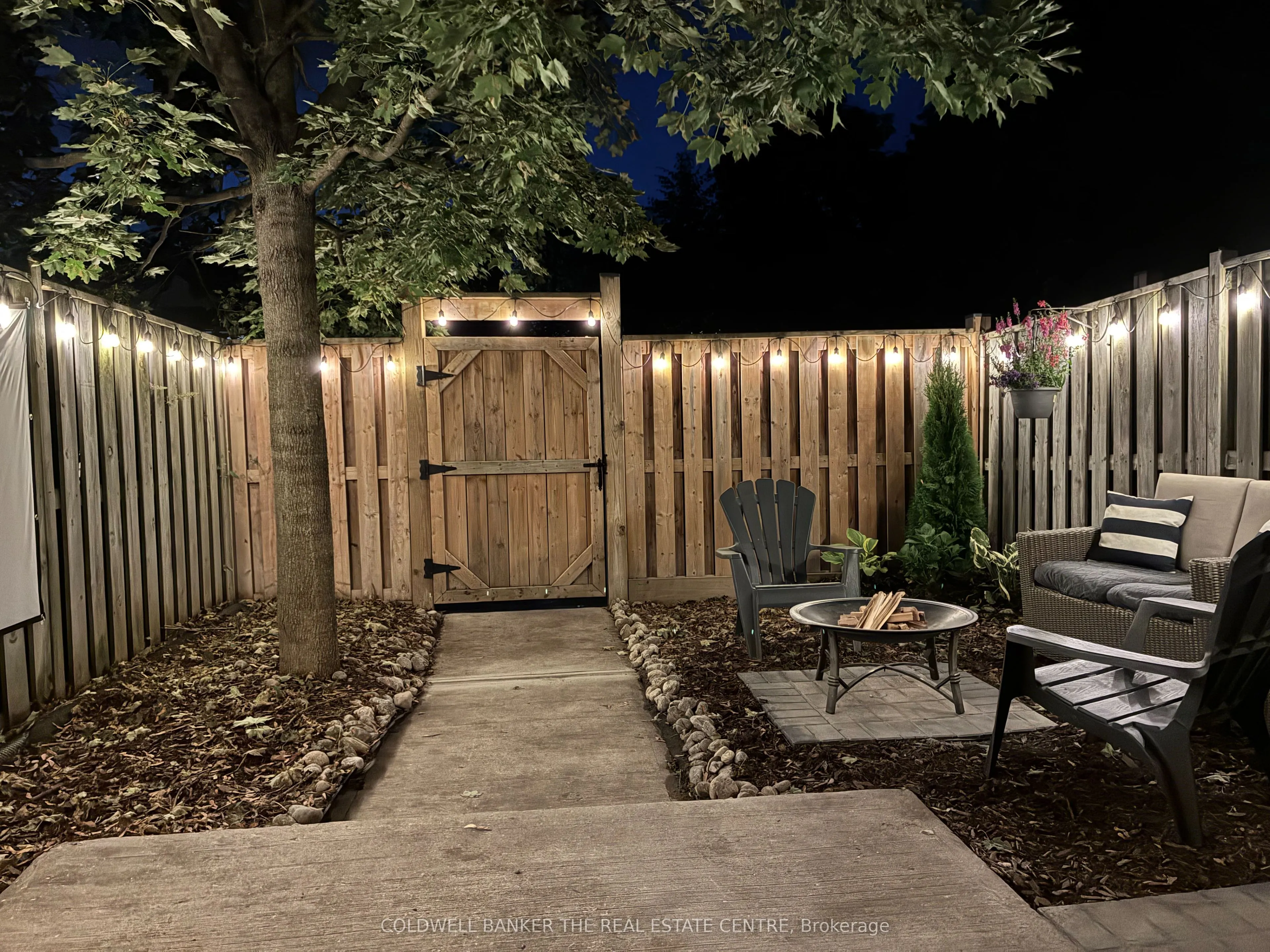 234 CUNDLES Road E, #10