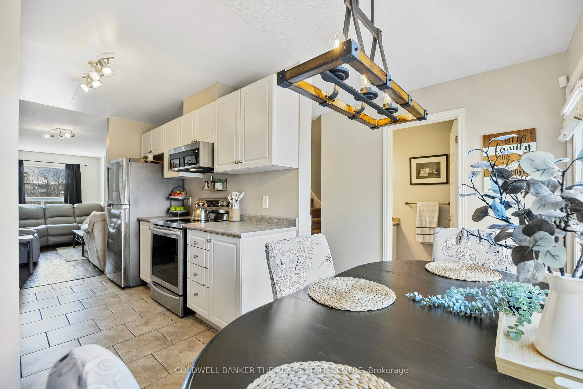 234 CUNDLES Road E, #10