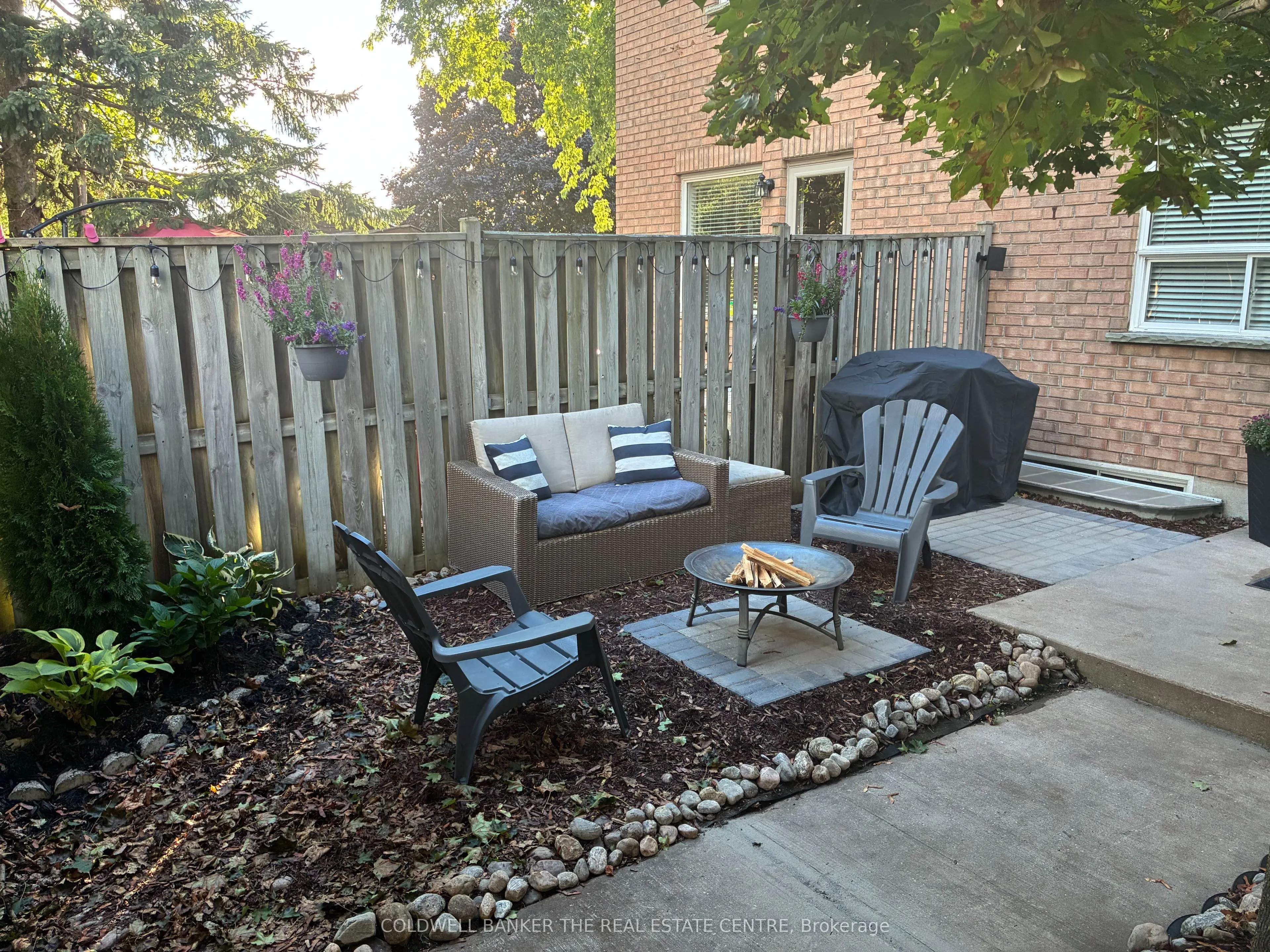 234 CUNDLES Road E, #10