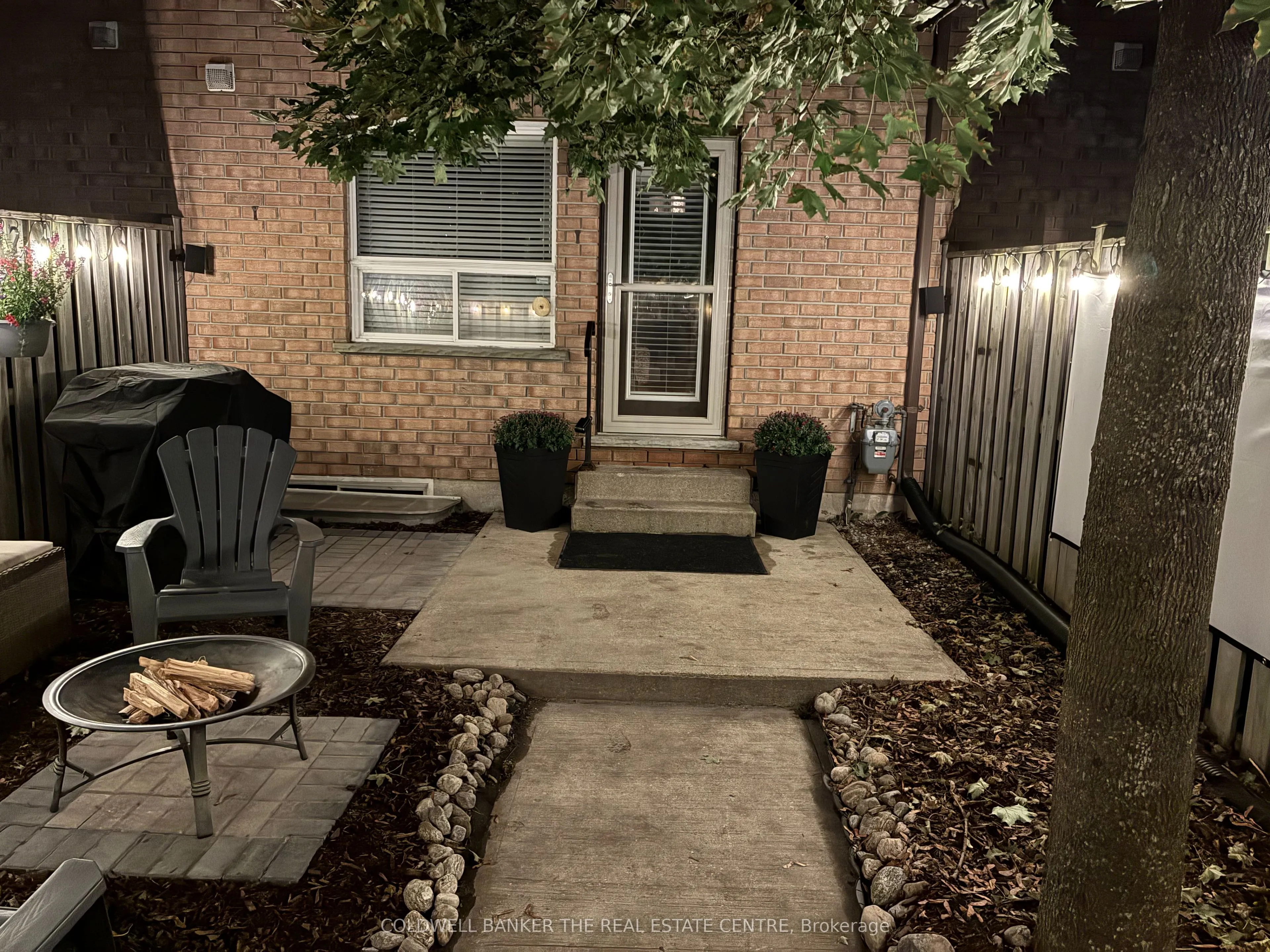 234 CUNDLES Road E, #10