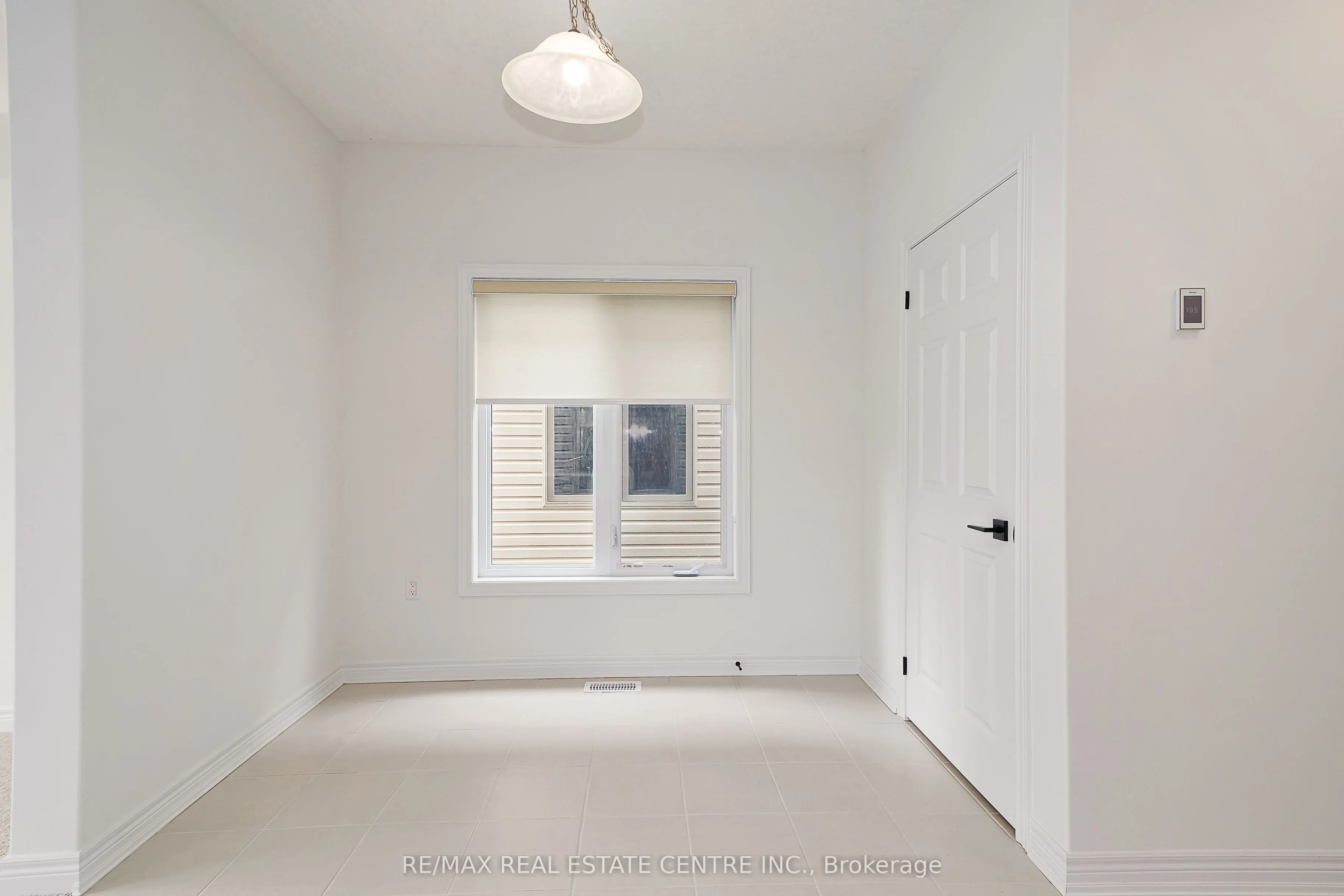 15 Shipley Avenue W