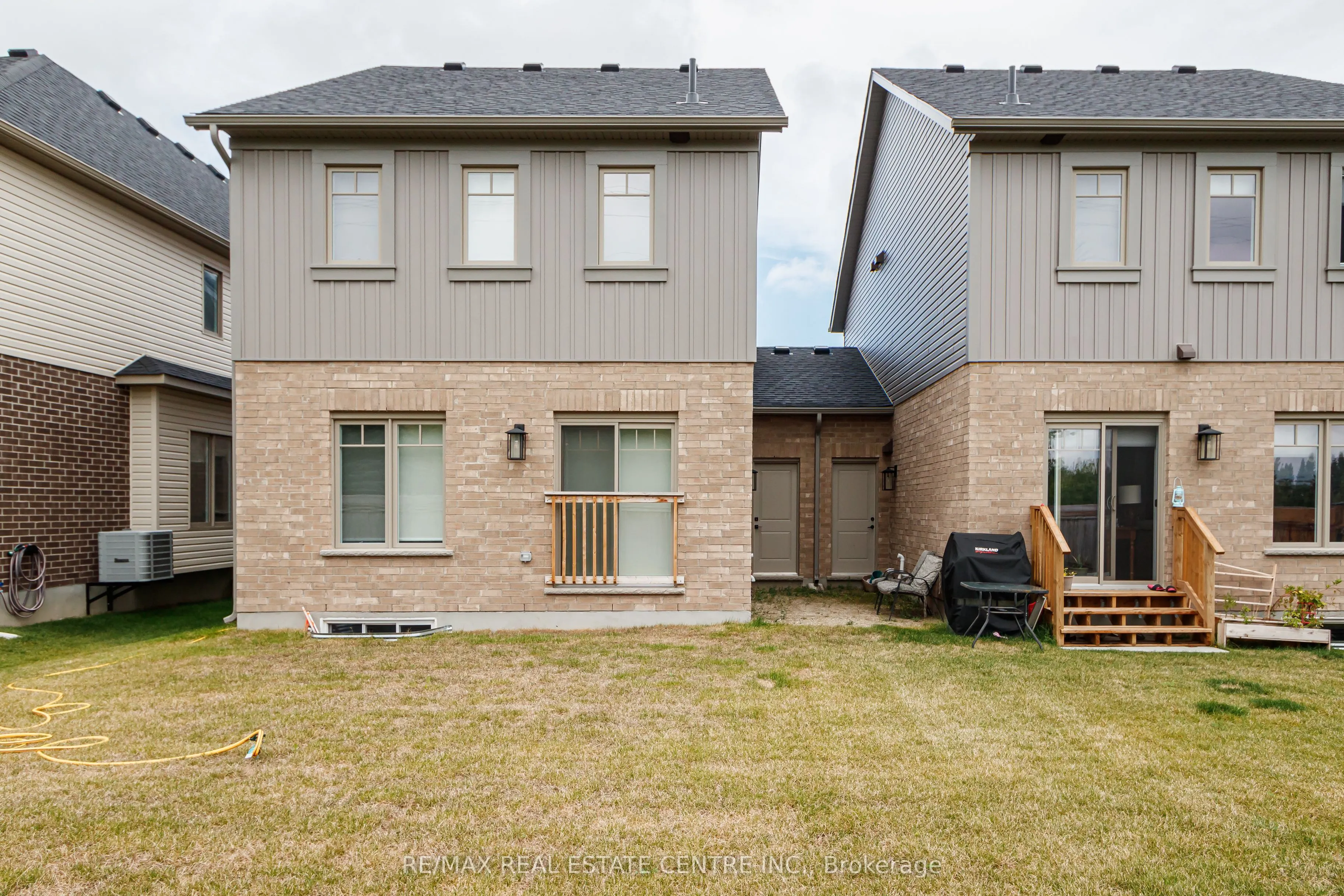 15 Shipley Avenue W