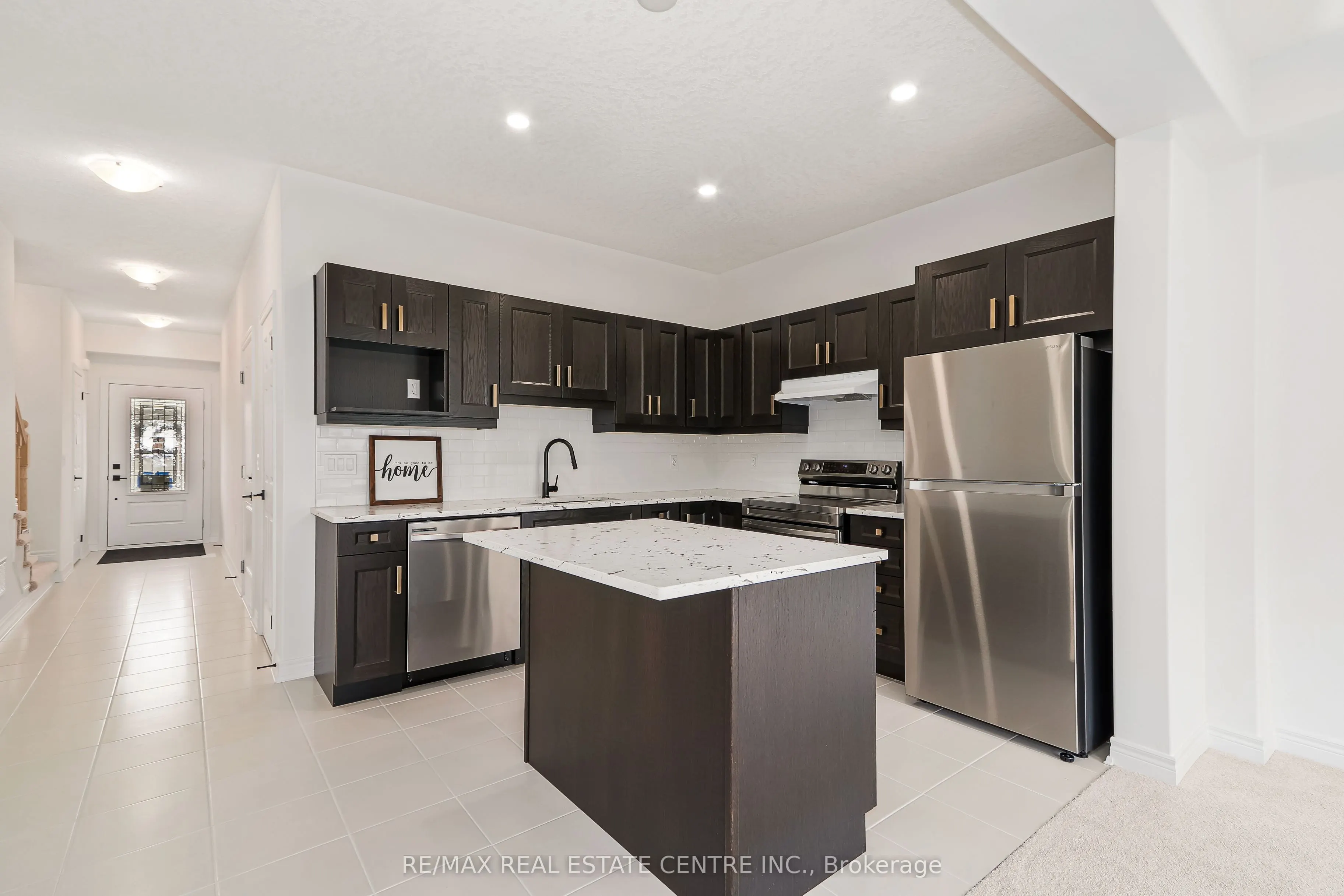 15 Shipley Avenue W