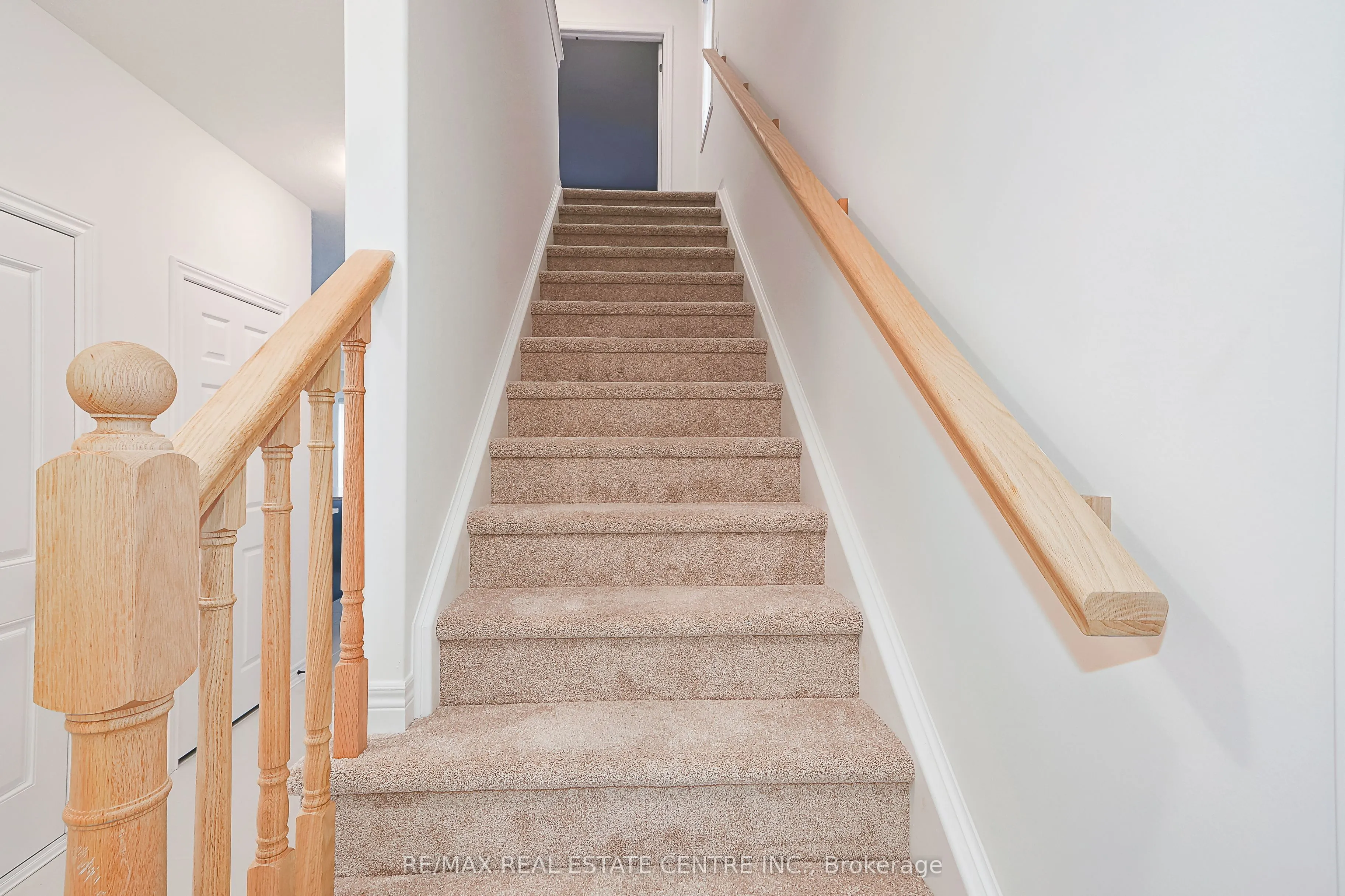 15 Shipley Avenue W
