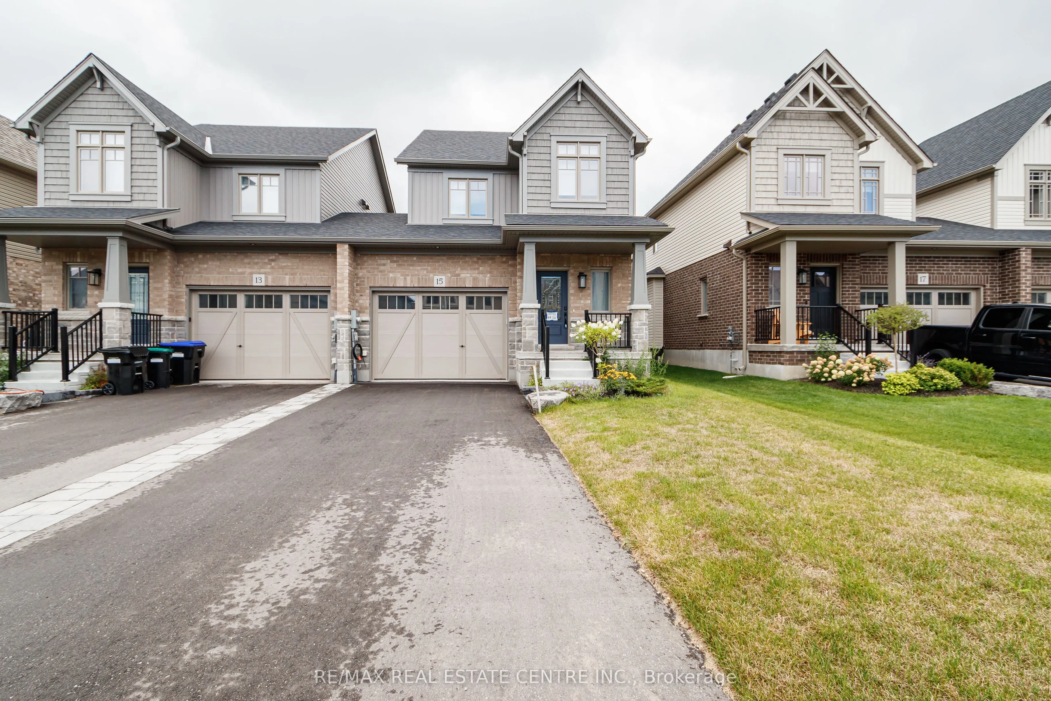 15 Shipley Avenue W