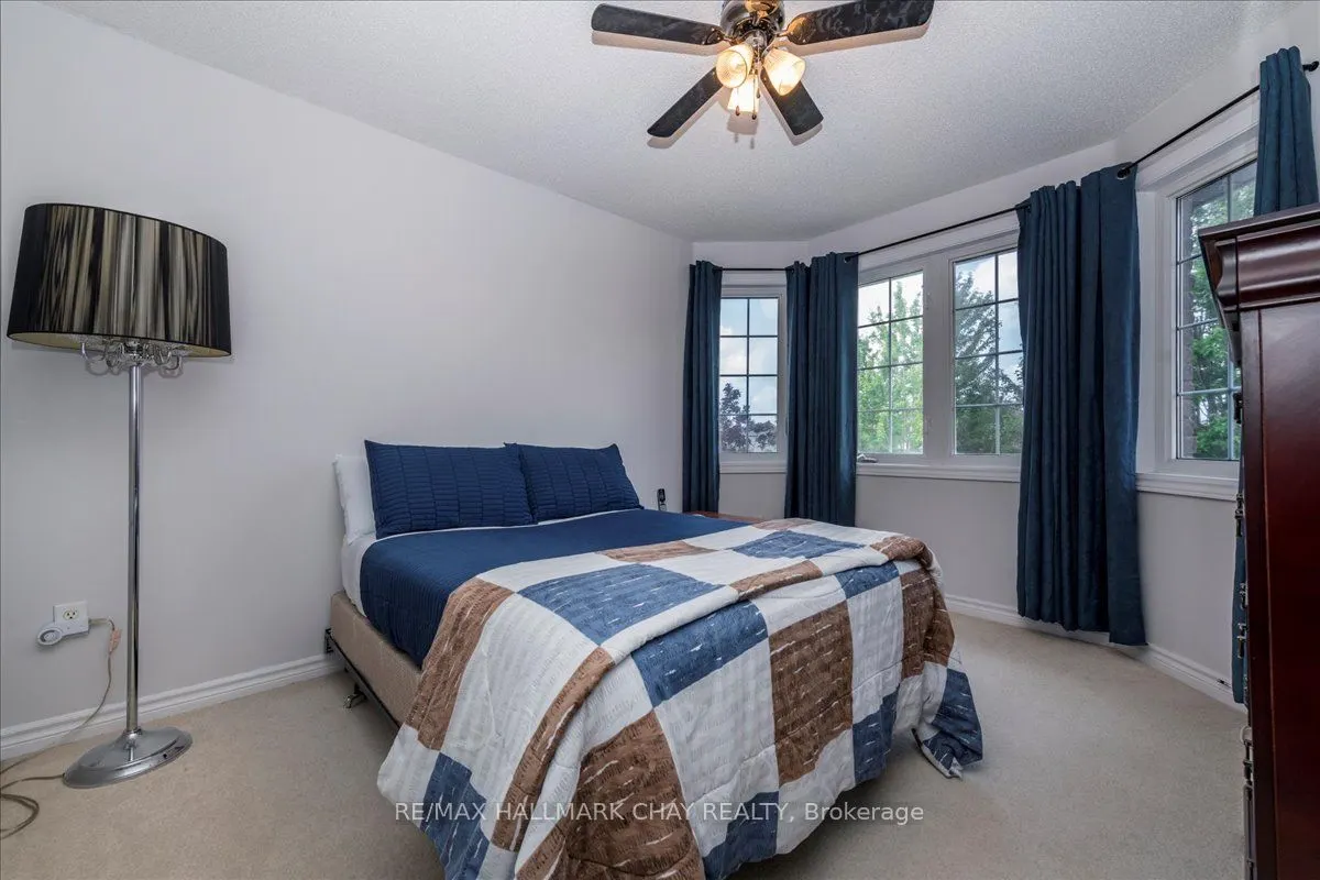 146 Raymond Crescent