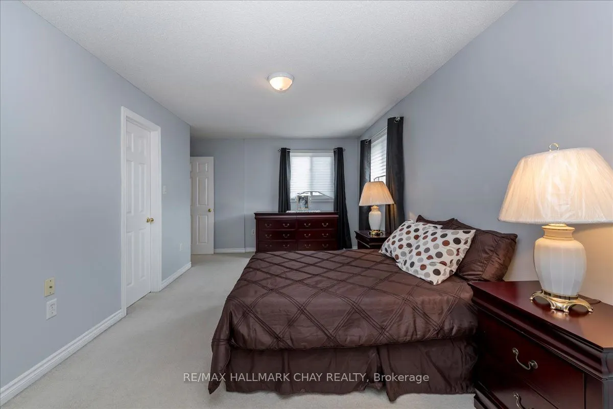 146 Raymond Crescent