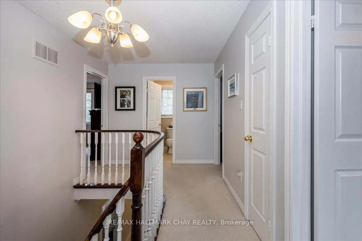 146 Raymond Crescent
