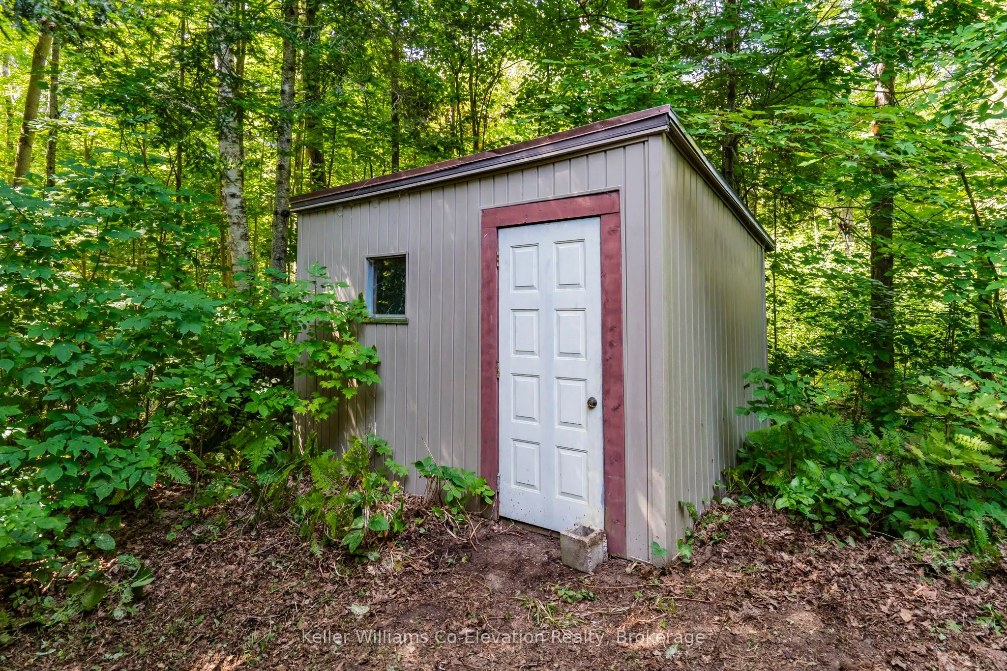 35 Crooked Creek Crescent