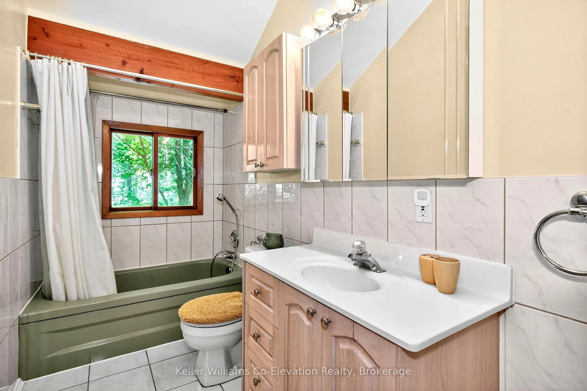 35 Crooked Creek Crescent