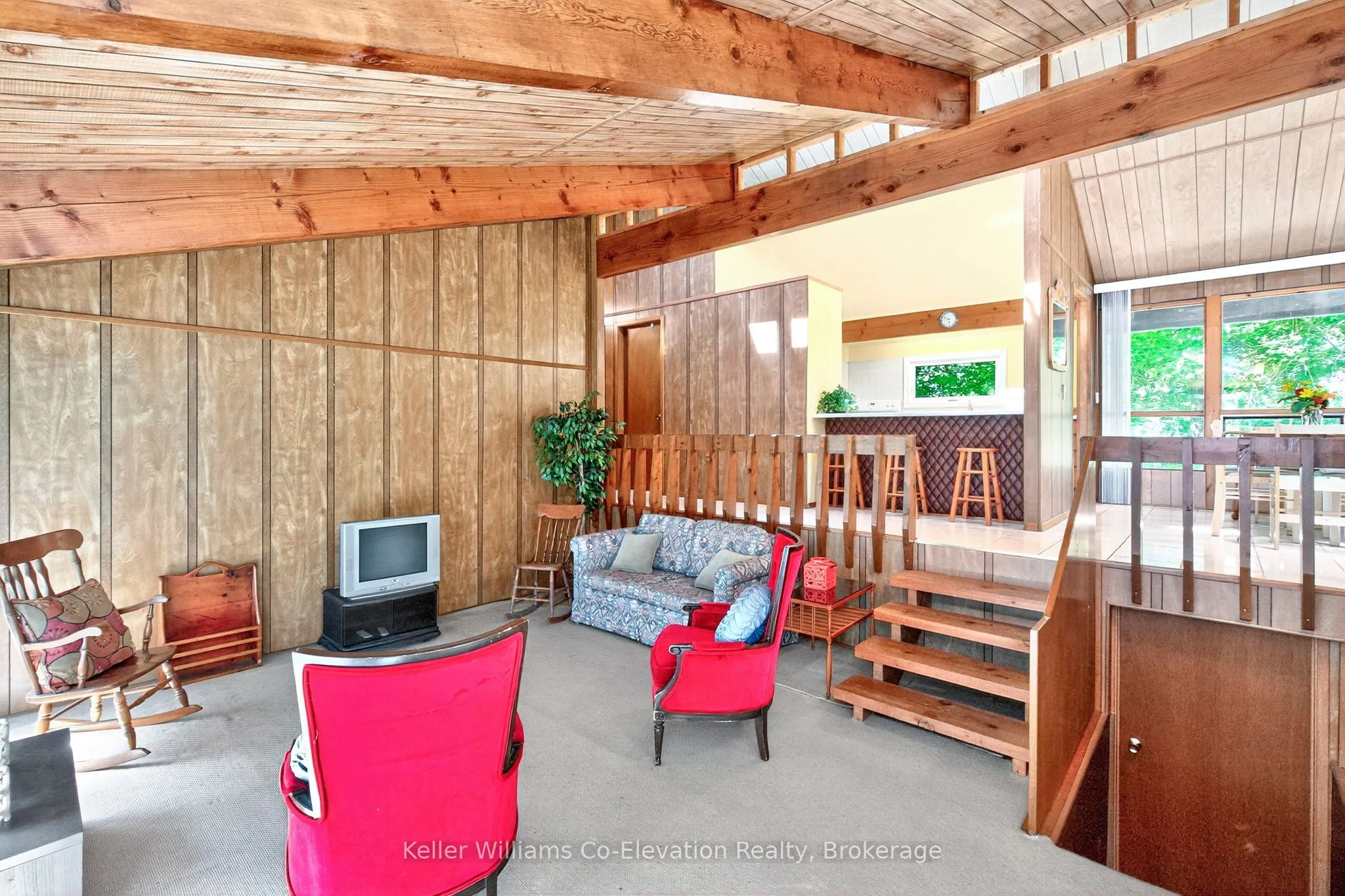 35 Crooked Creek Crescent