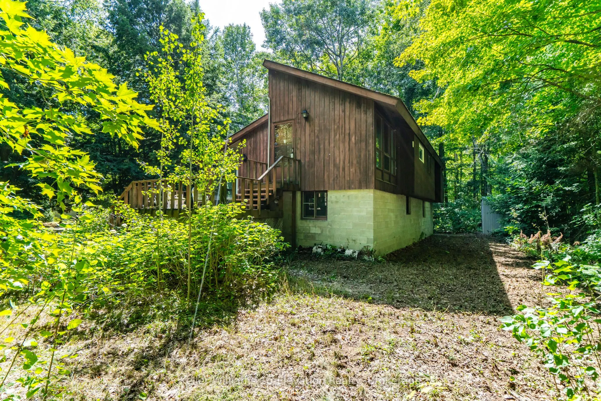 35 Crooked Creek Crescent