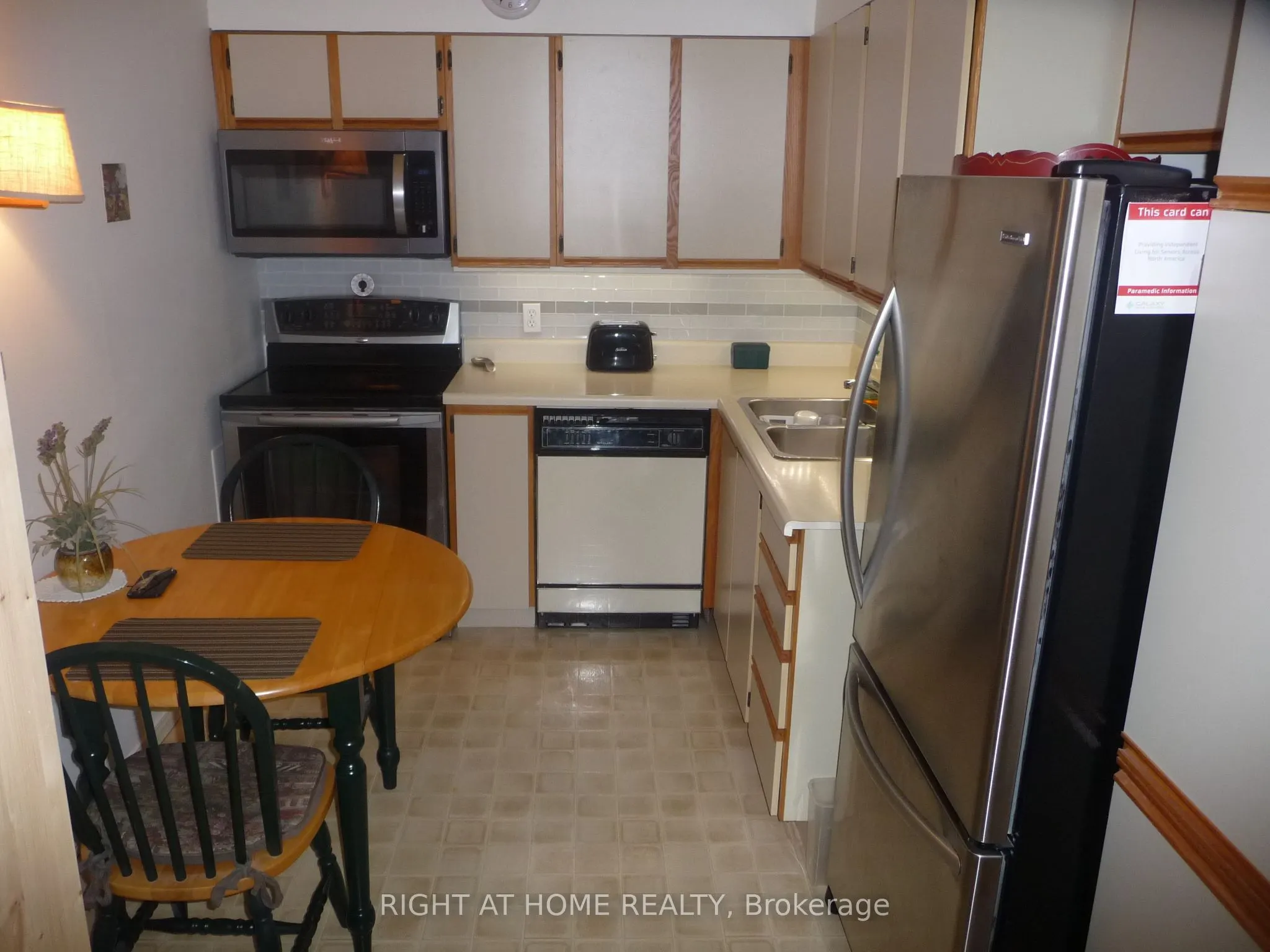 696 King Street, #17
