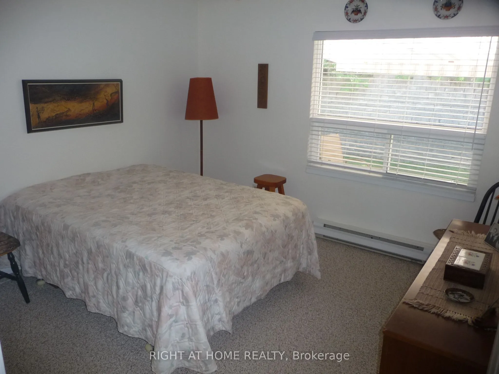 696 King Street, #17