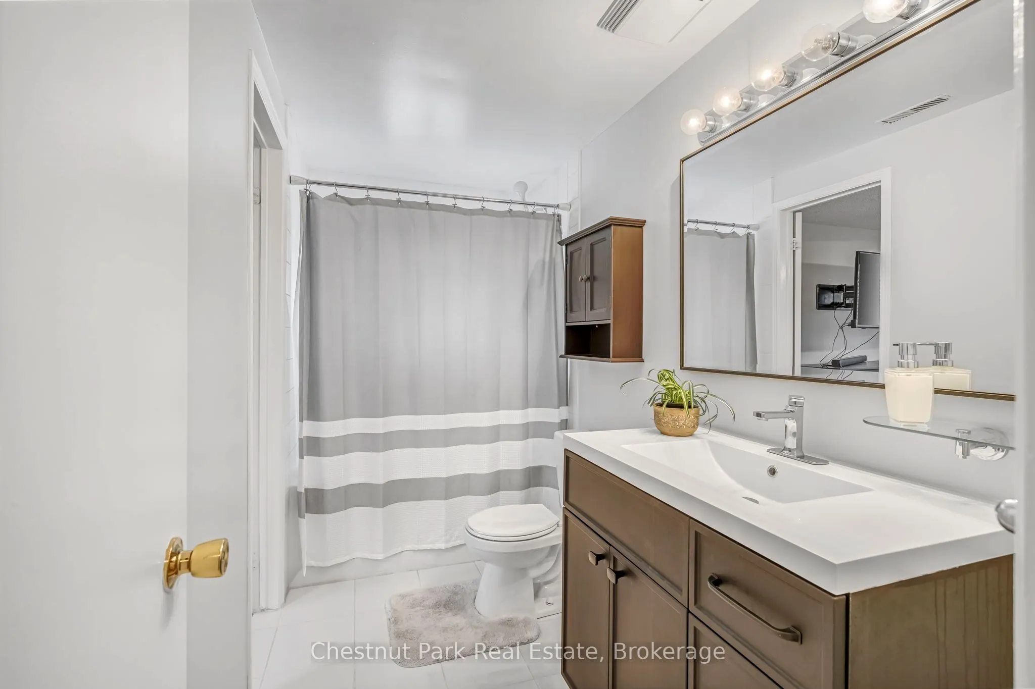204 Hickling Trail
