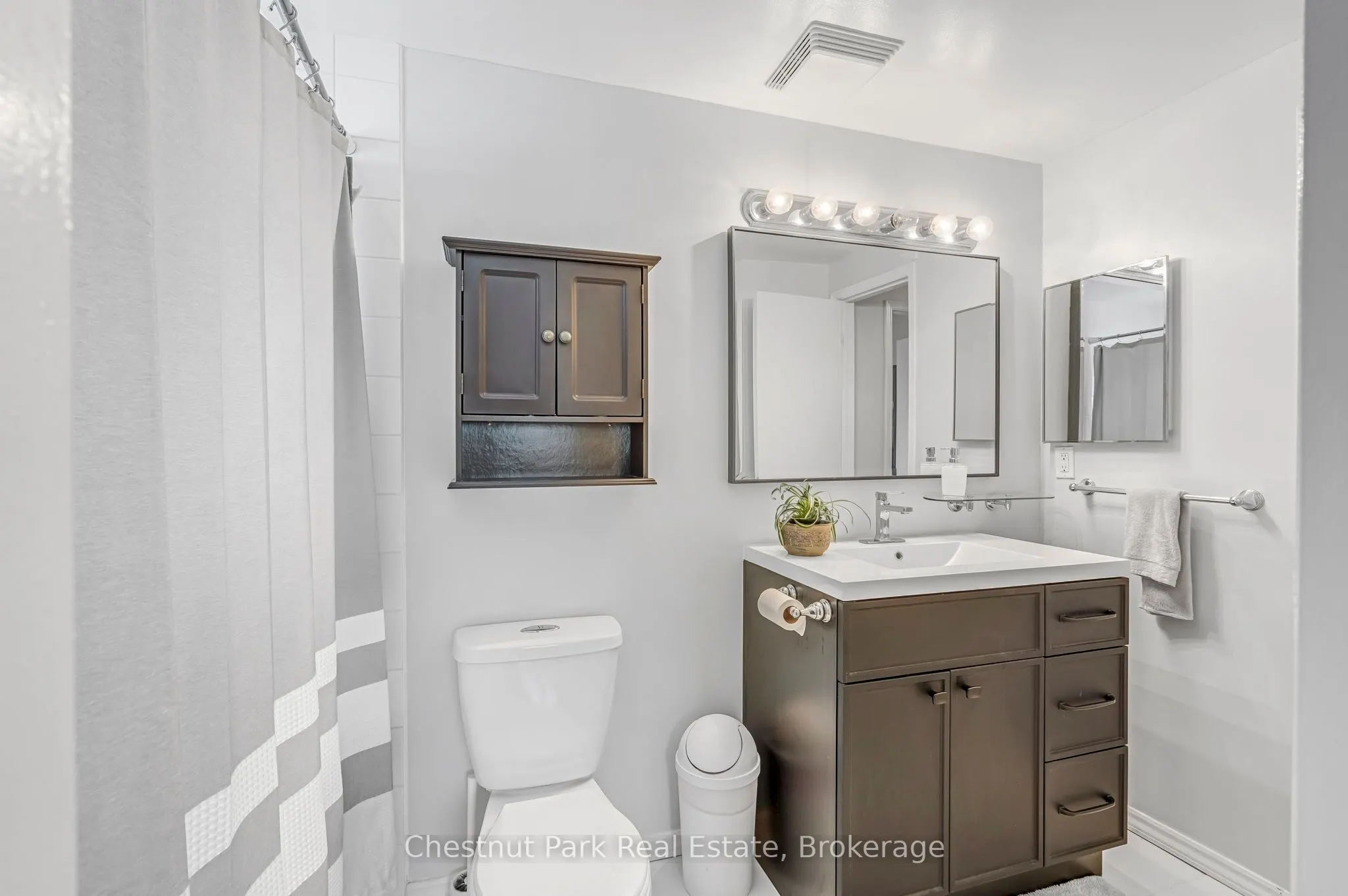 204 Hickling Trail