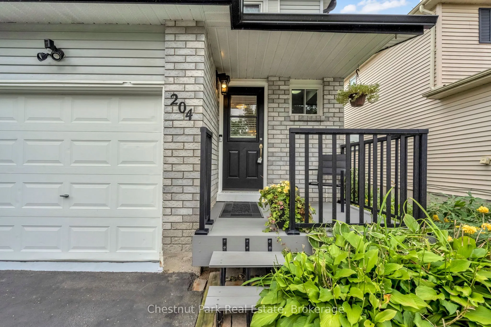 204 Hickling Trail