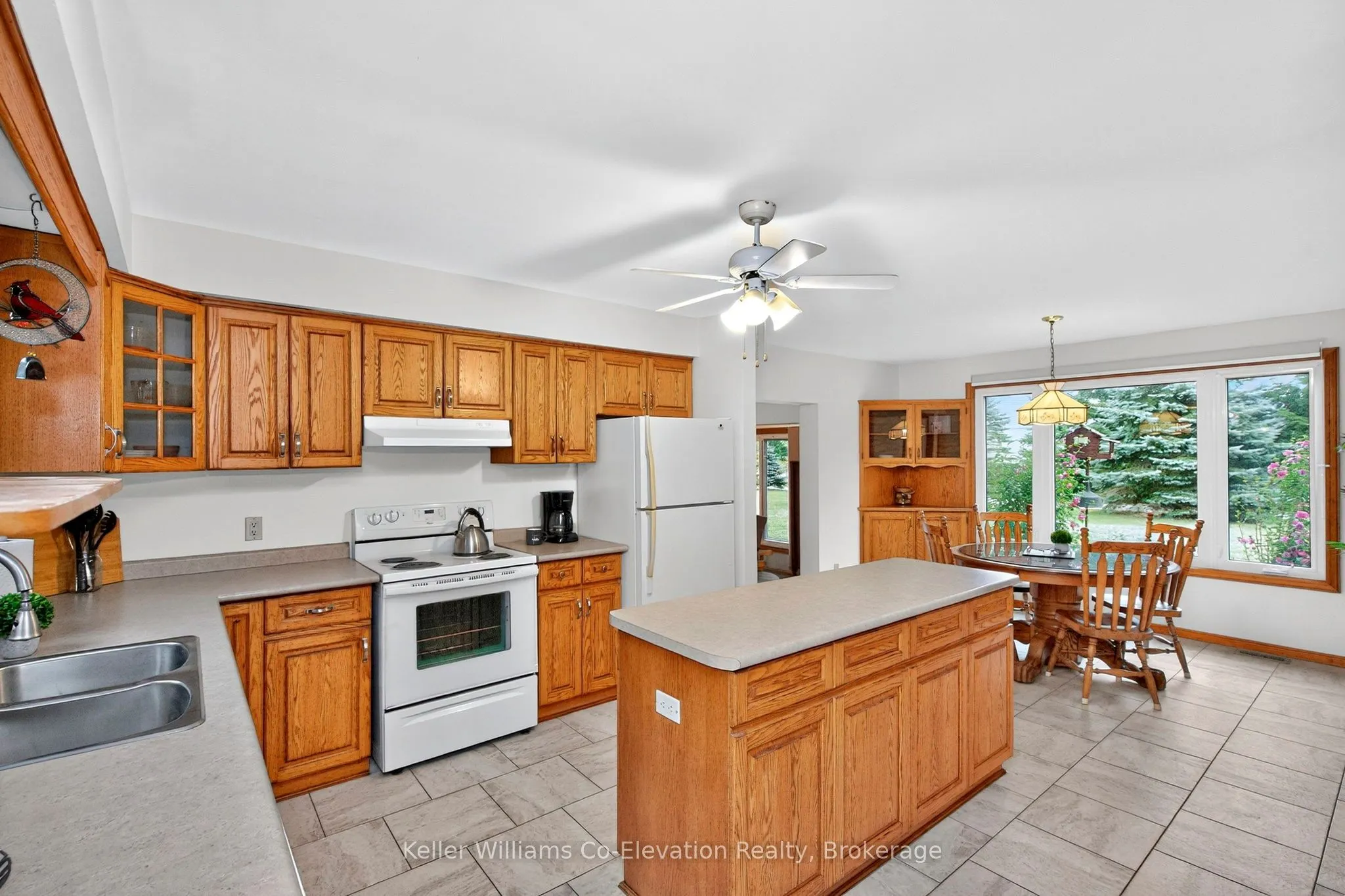 924 6 County Road S