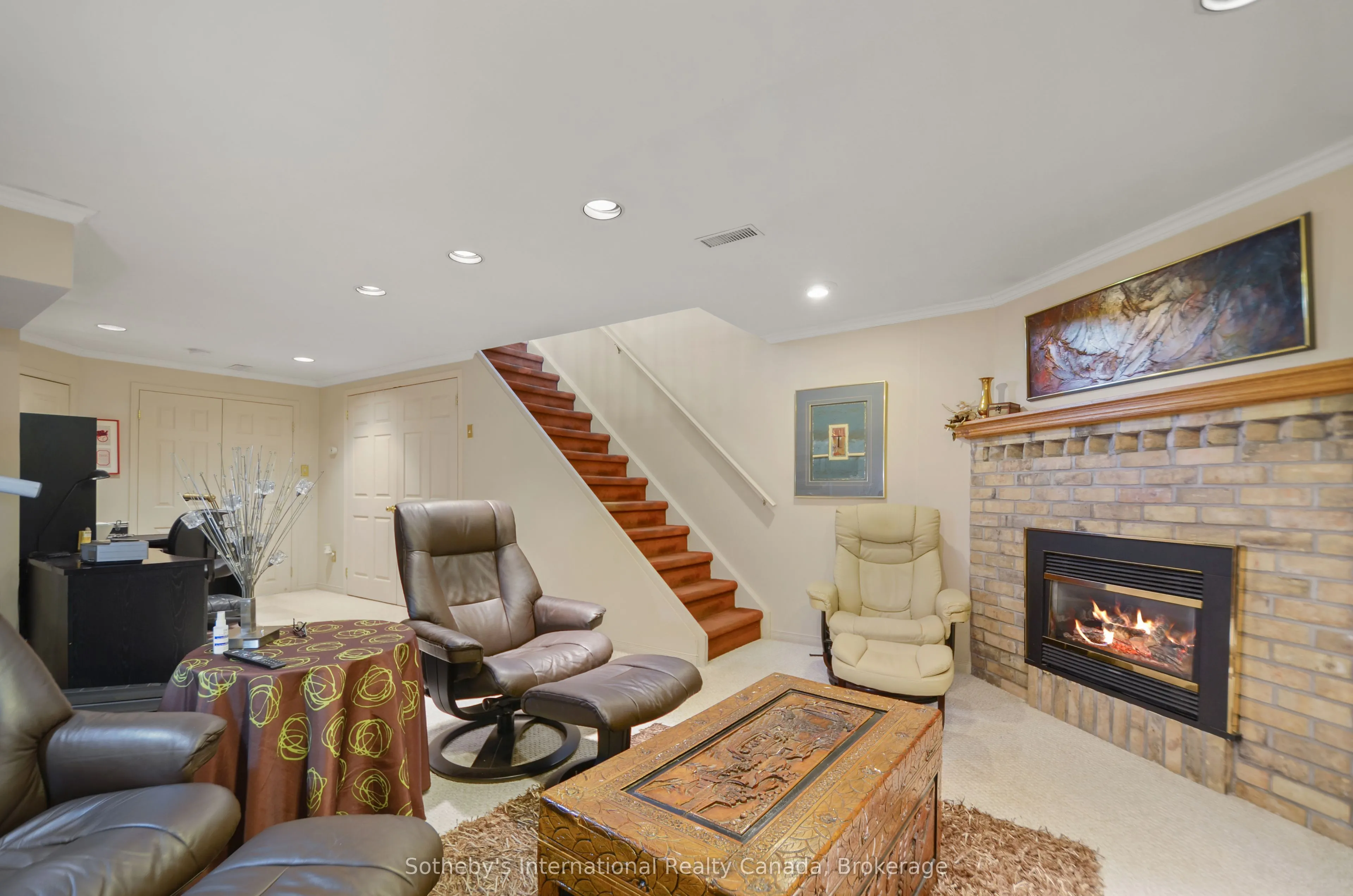 1 Olive Crescent, #5