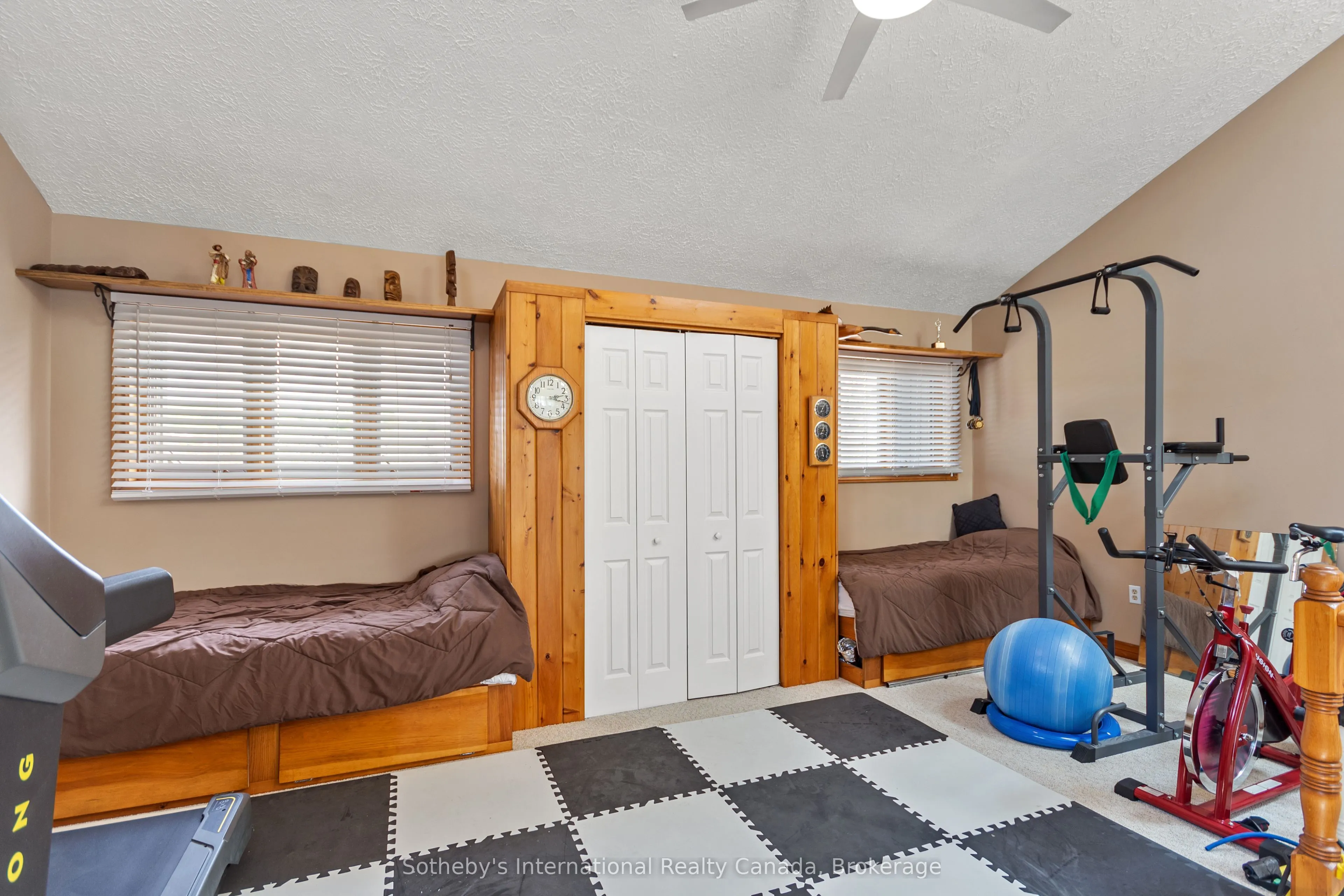 8 Beck Boulevard, #10