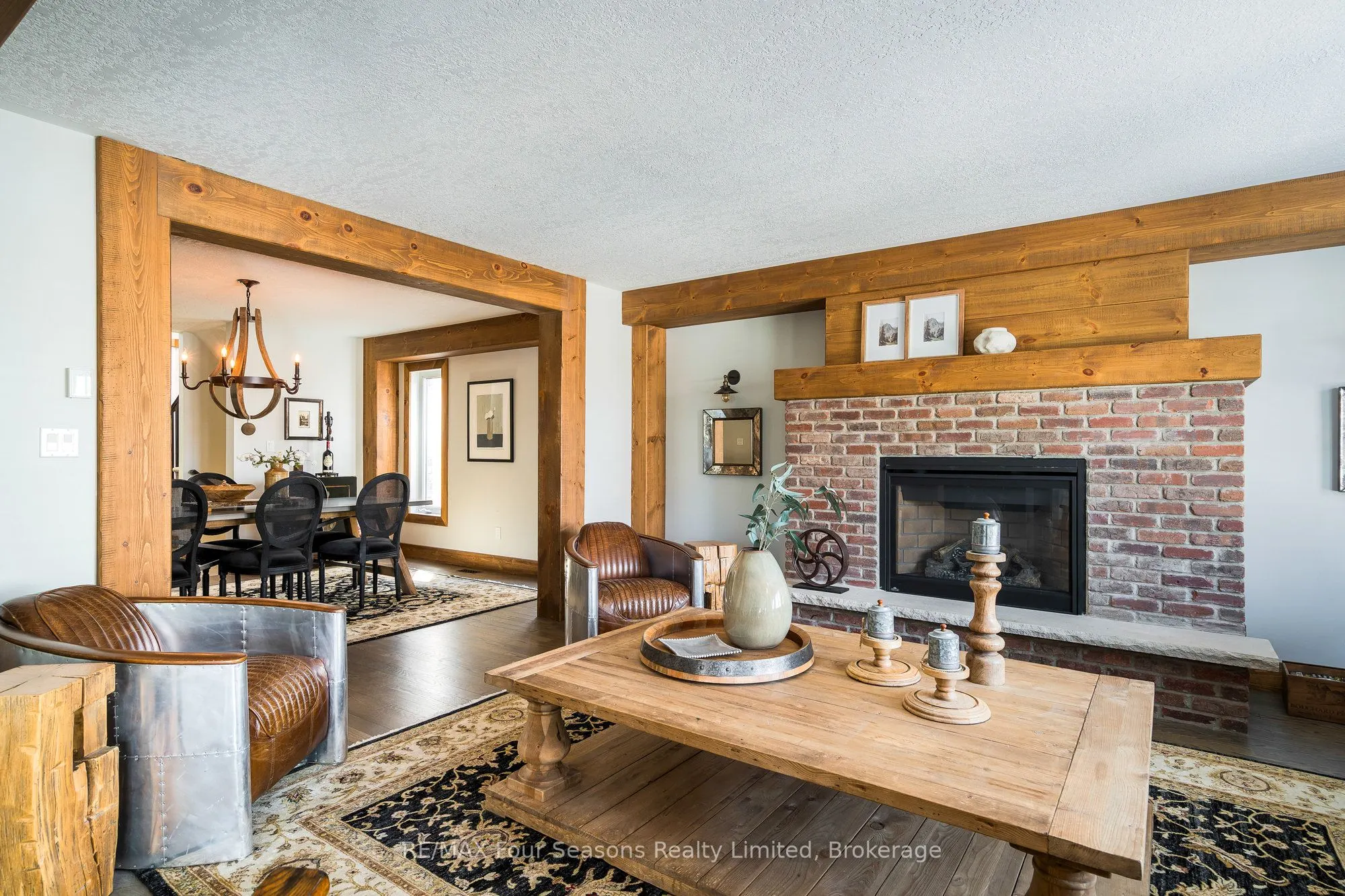 5 Kayla Crescent N