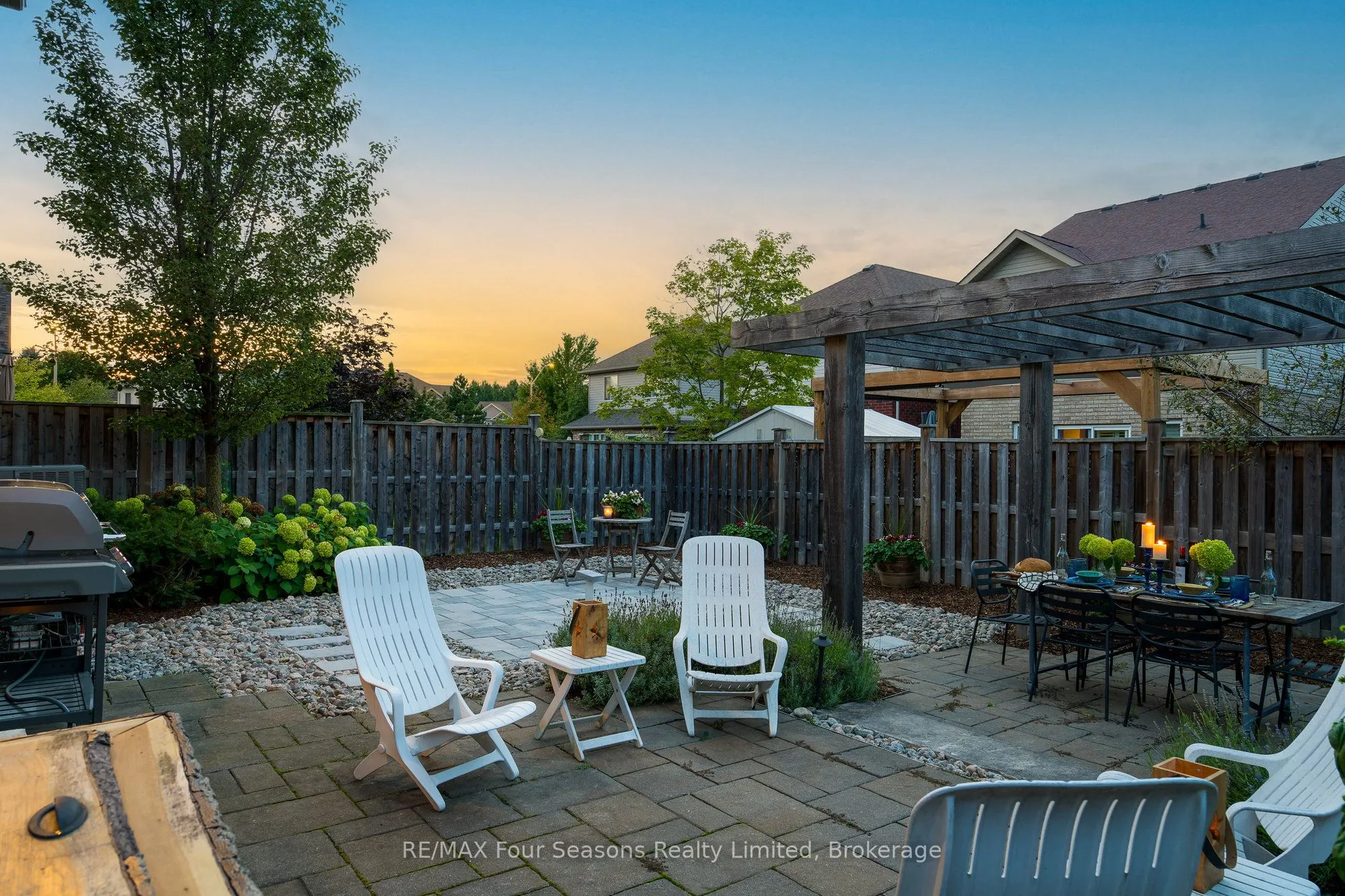 5 Kayla Crescent N