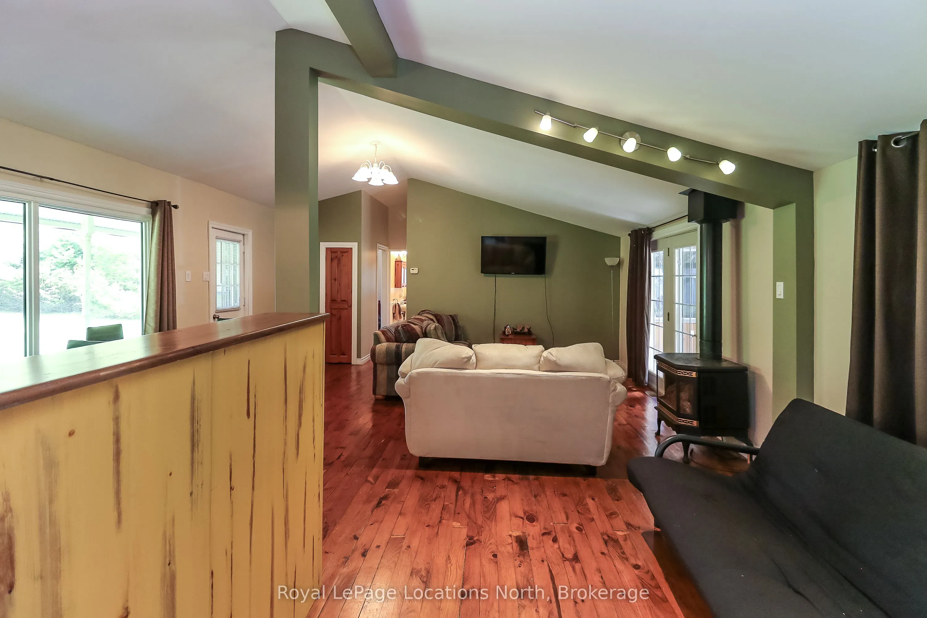2198 Champlain Road