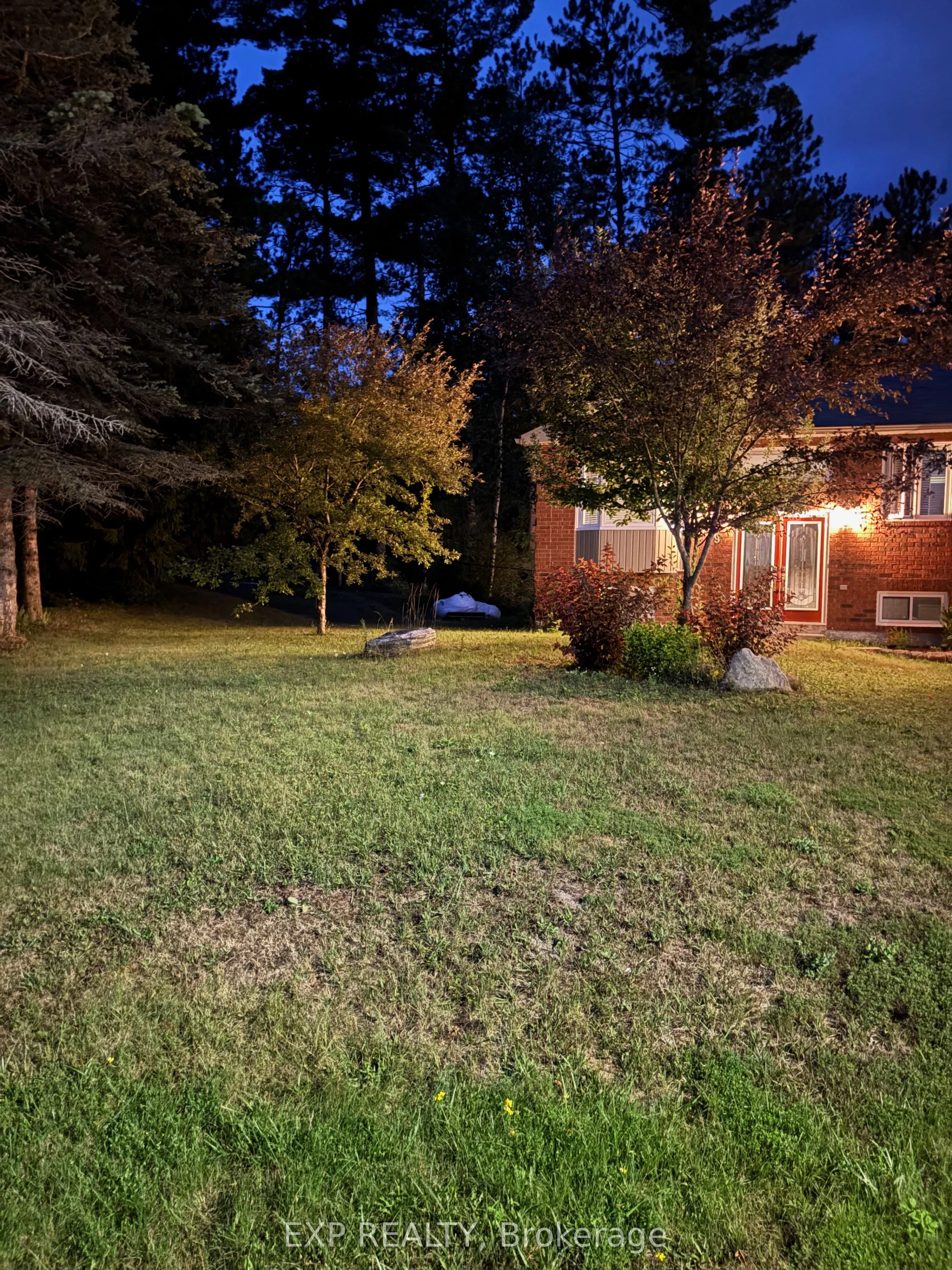 9 Birdie Court