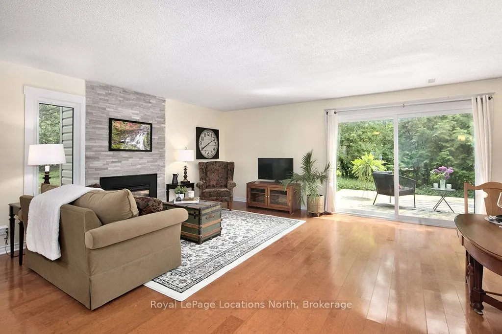 134 Escarpment Crescent, #10