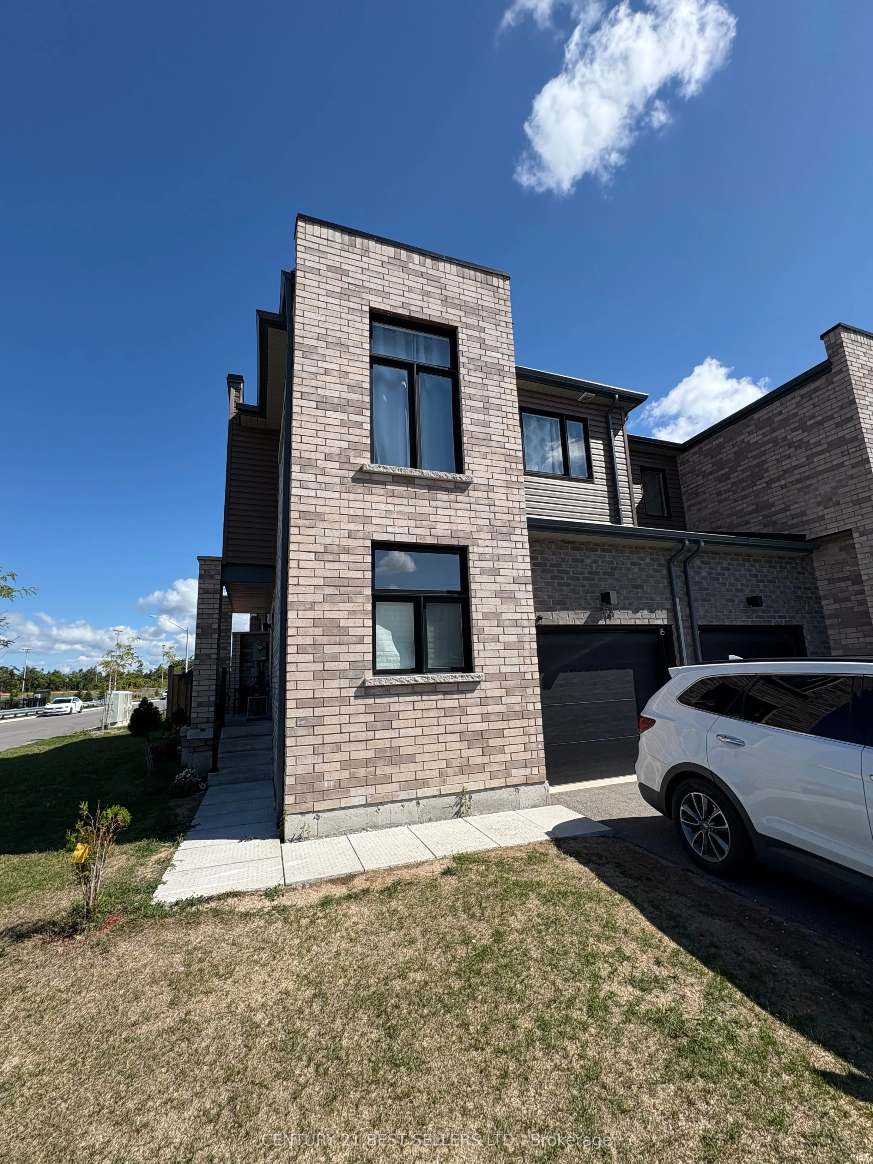 114 Fairlane Avenue