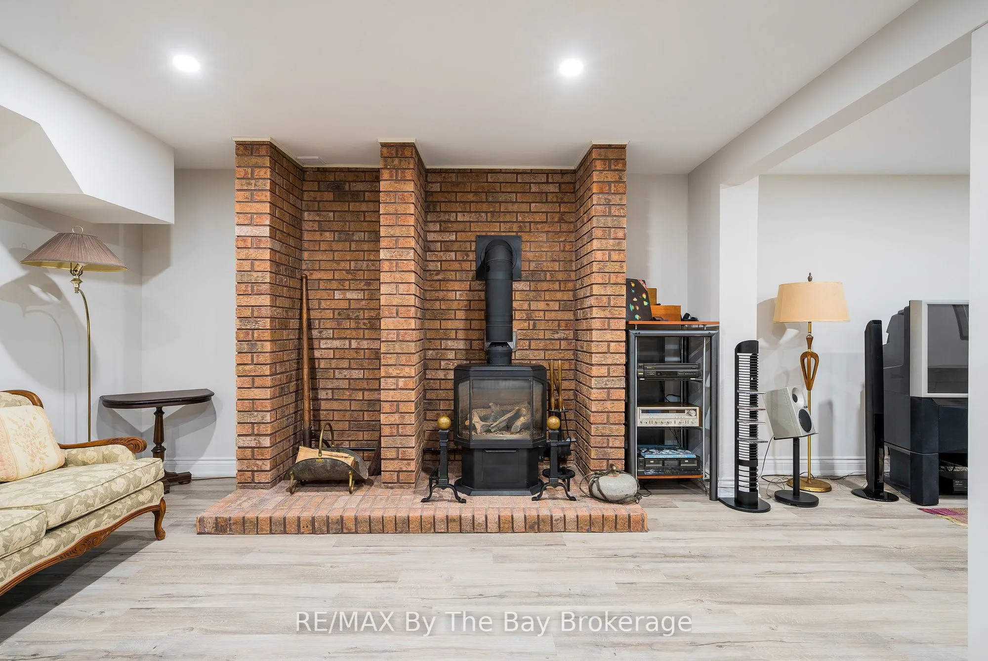 38 Willow Drive
