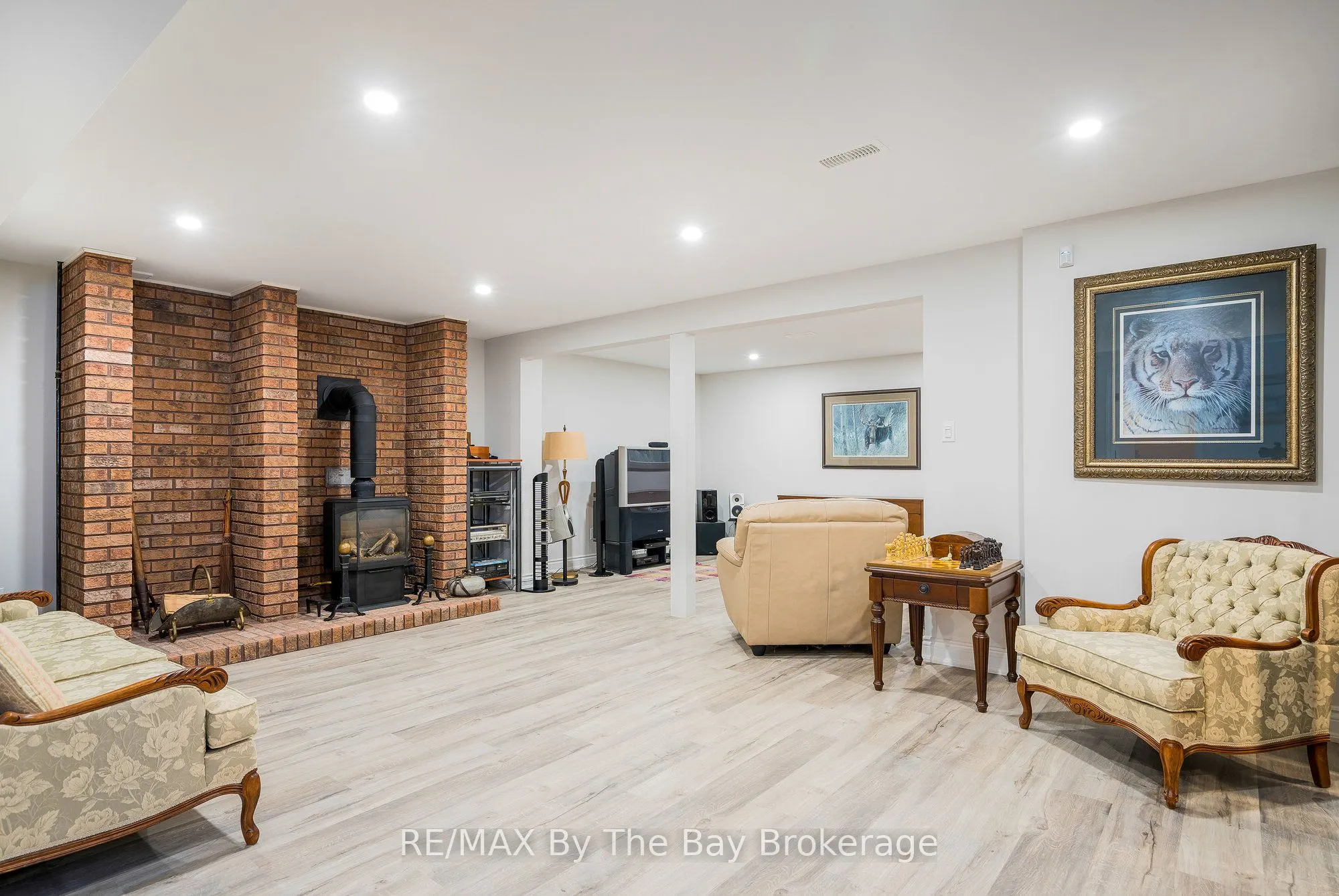 38 Willow Drive