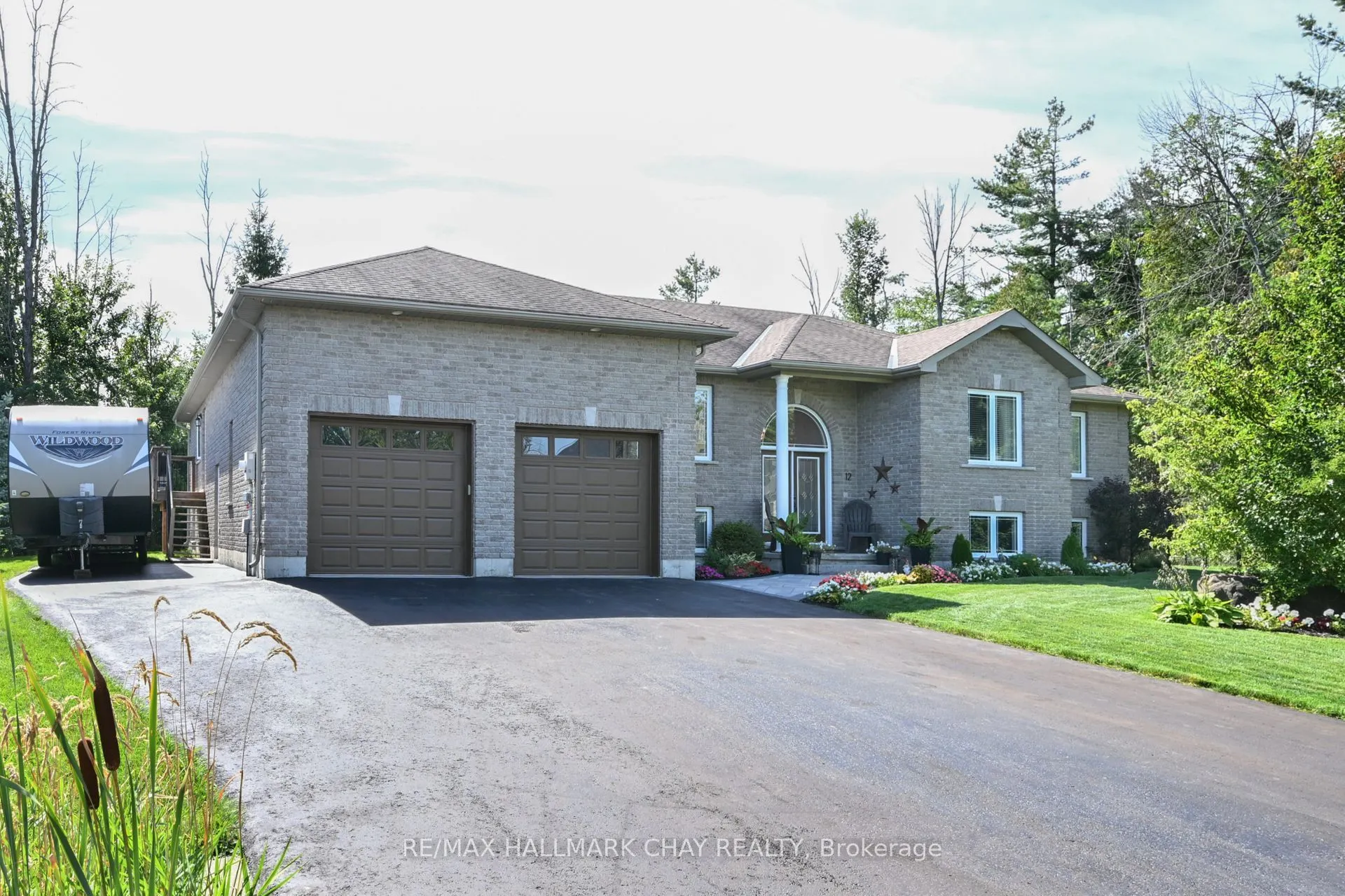 12 Symond Avenue
